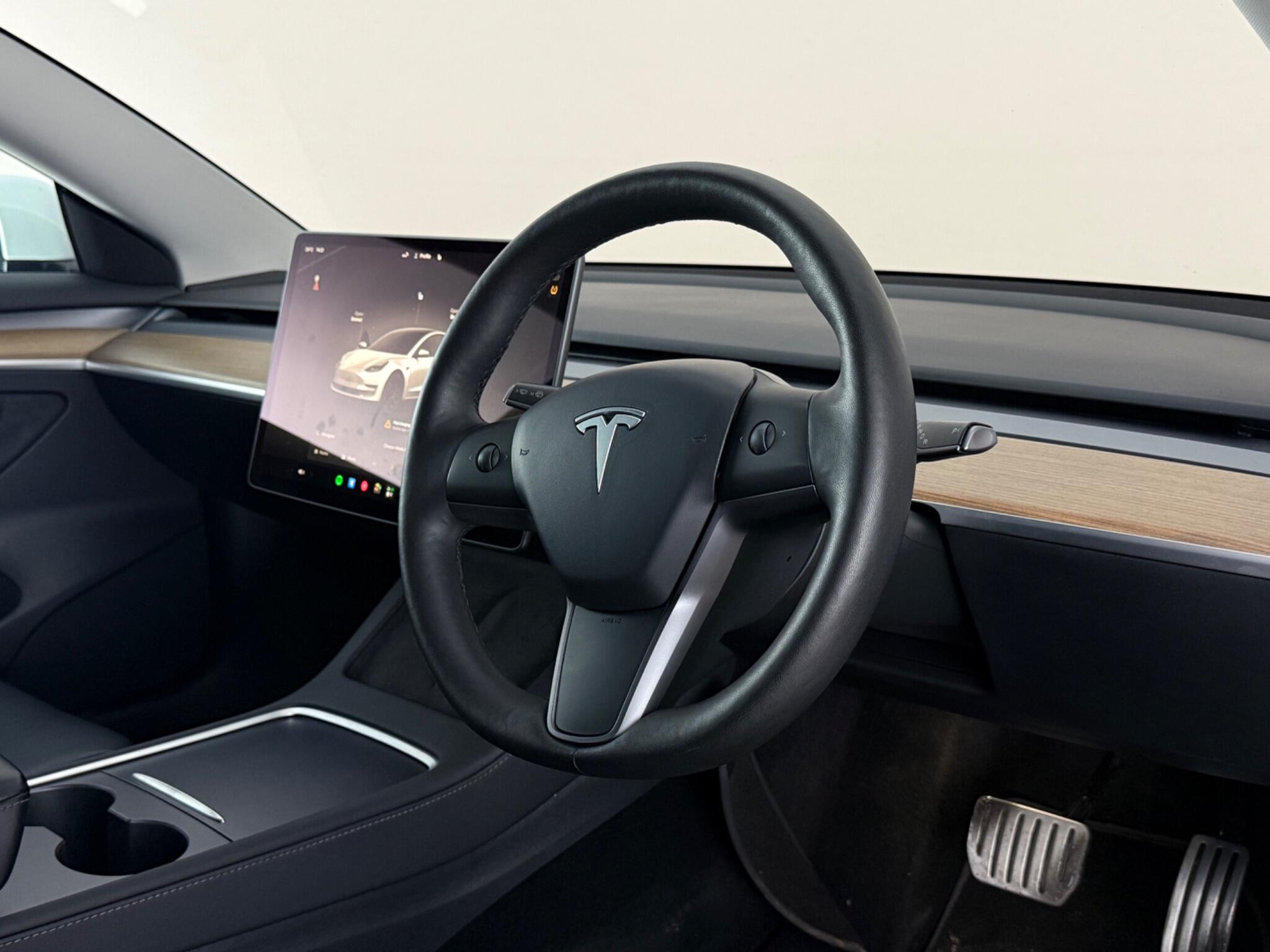 Tesla Model 3 view 3