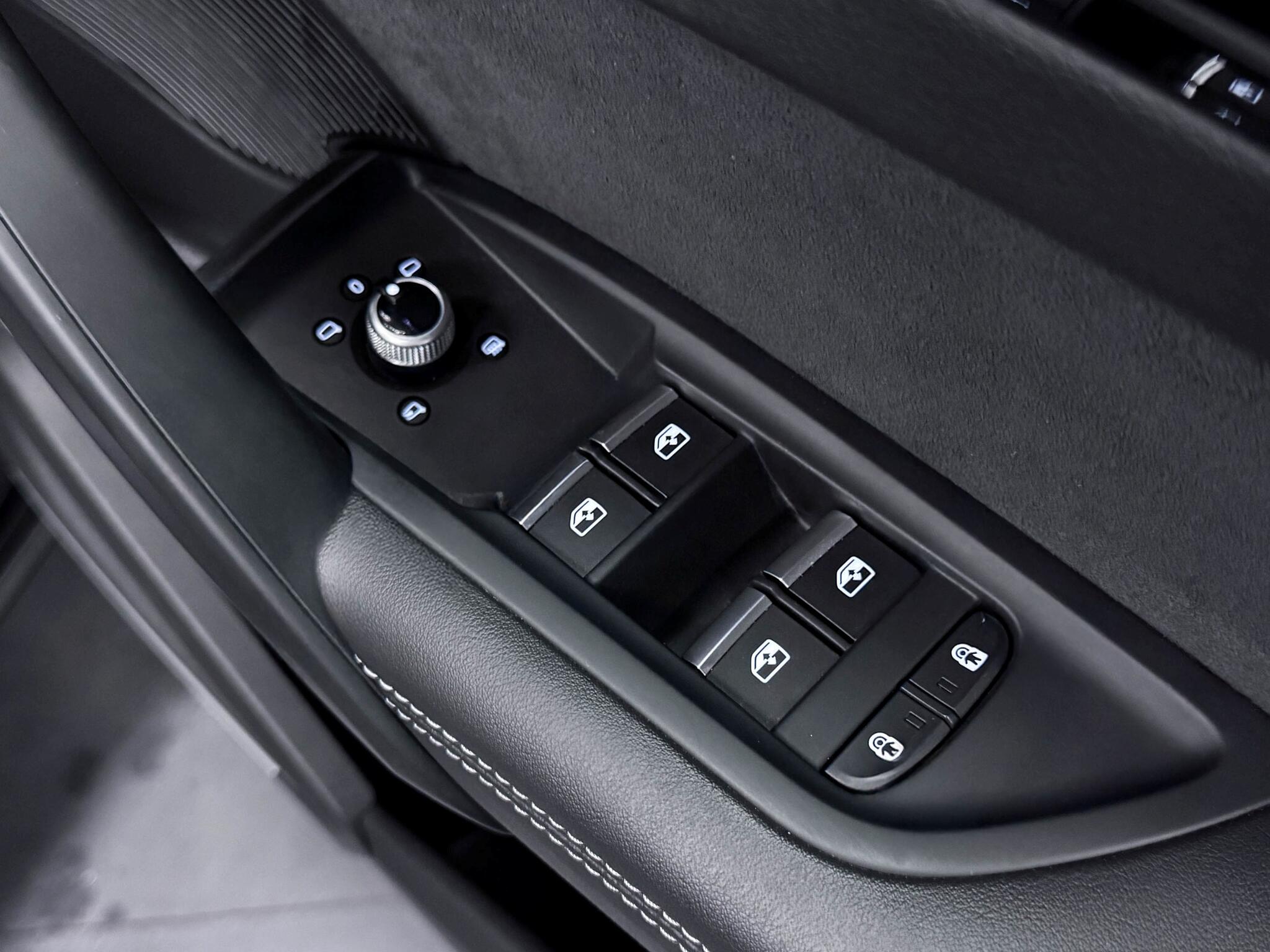 Audi Q5 view 27