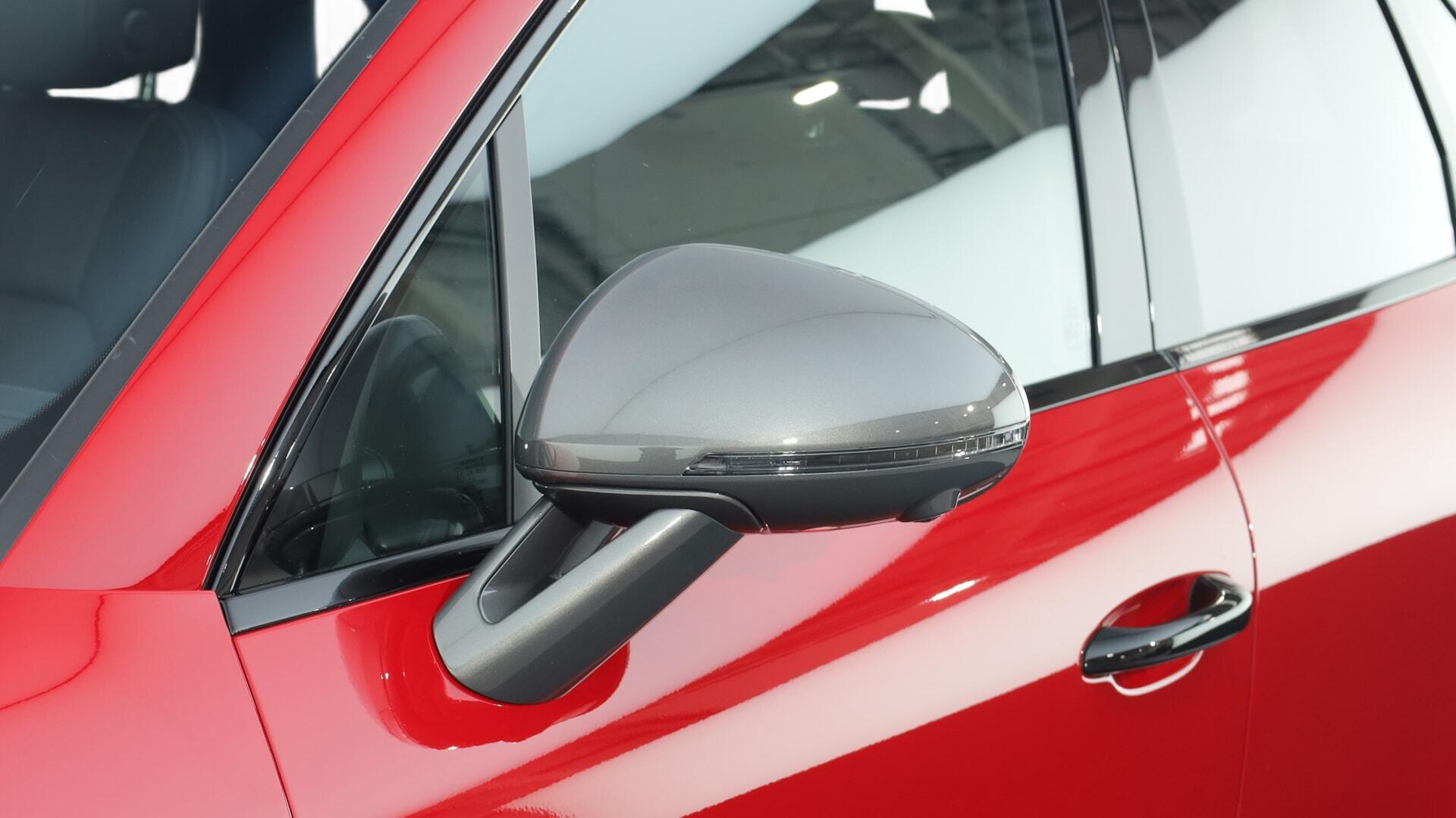 Porsche Macan view 32