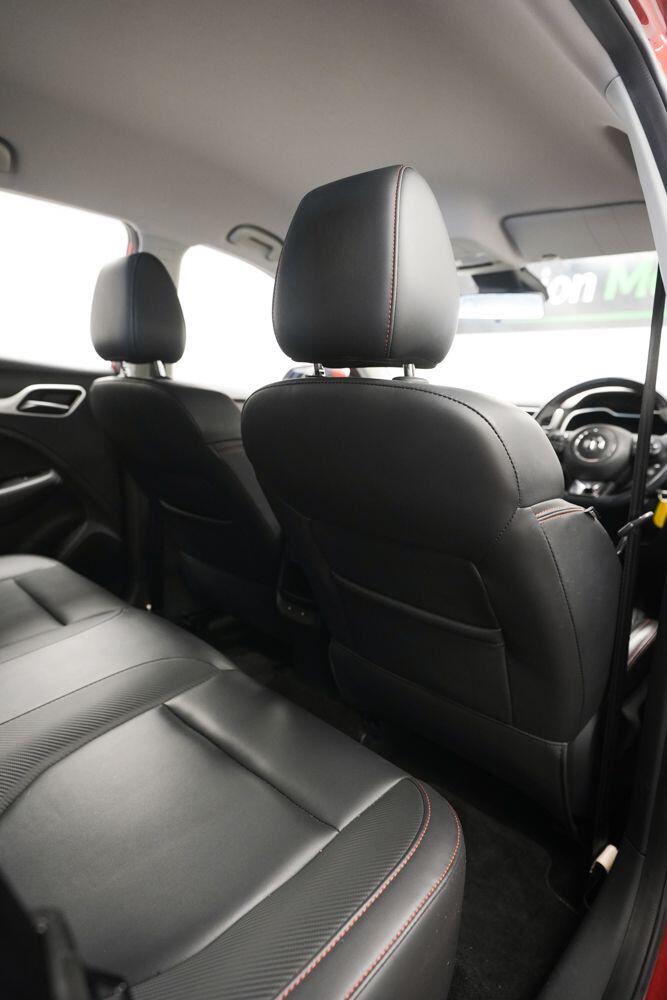 MG ZS view 14