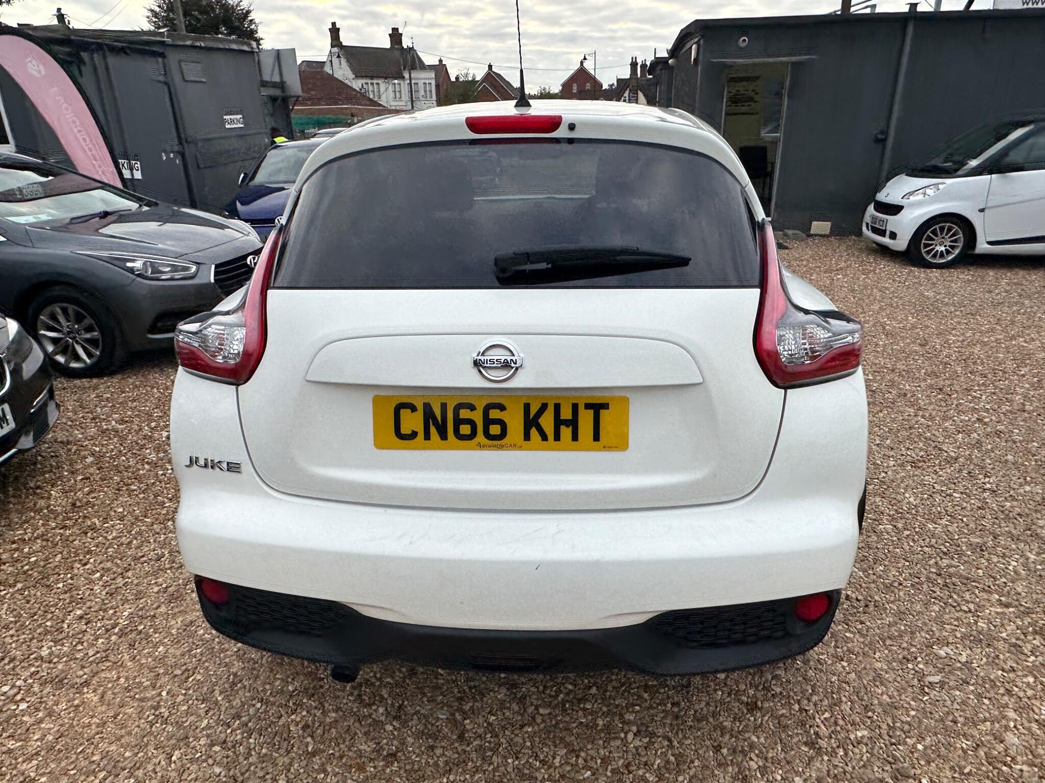 Nissan Juke view 8