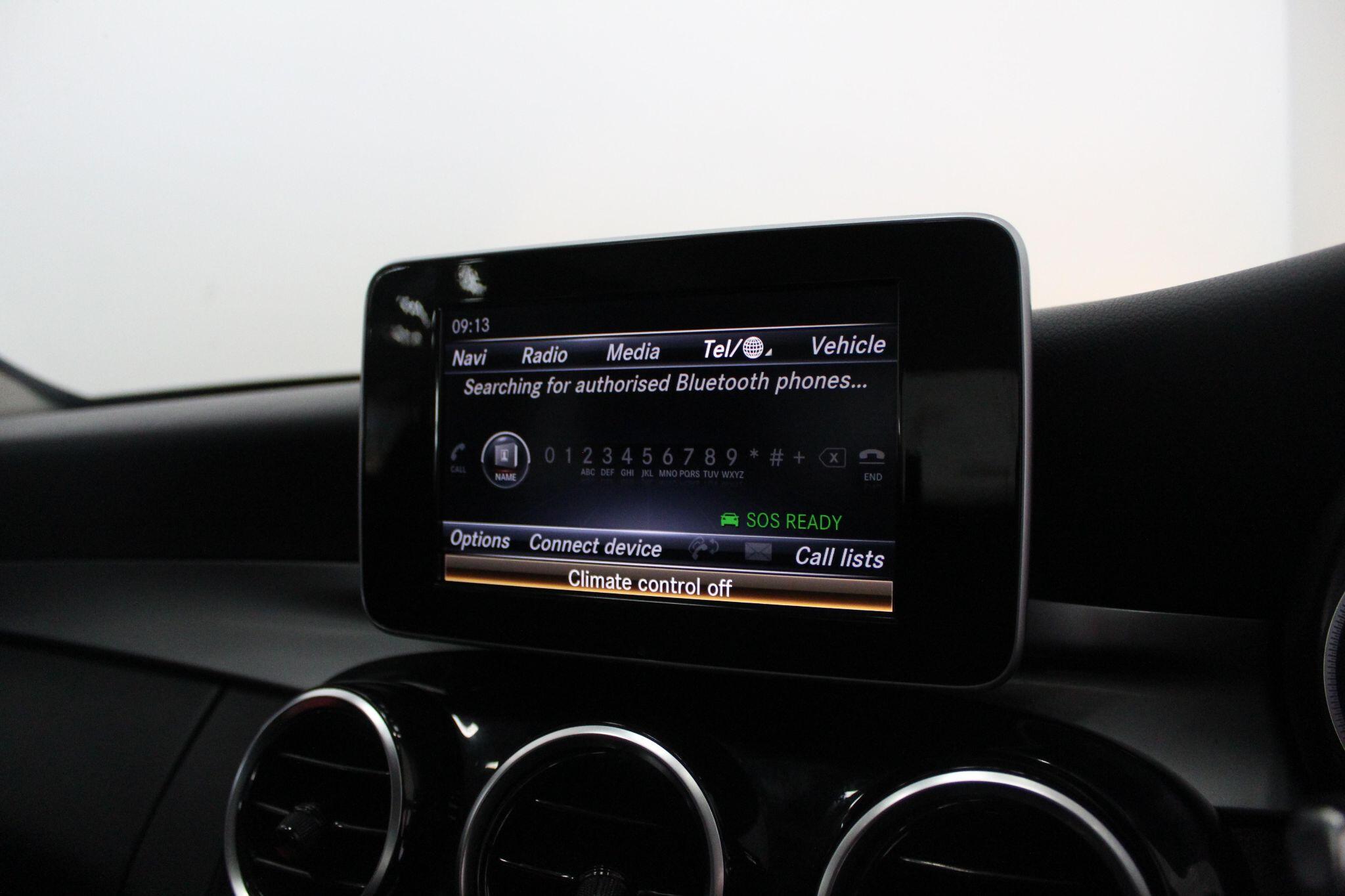 Mercedes-Benz C-Class view 38