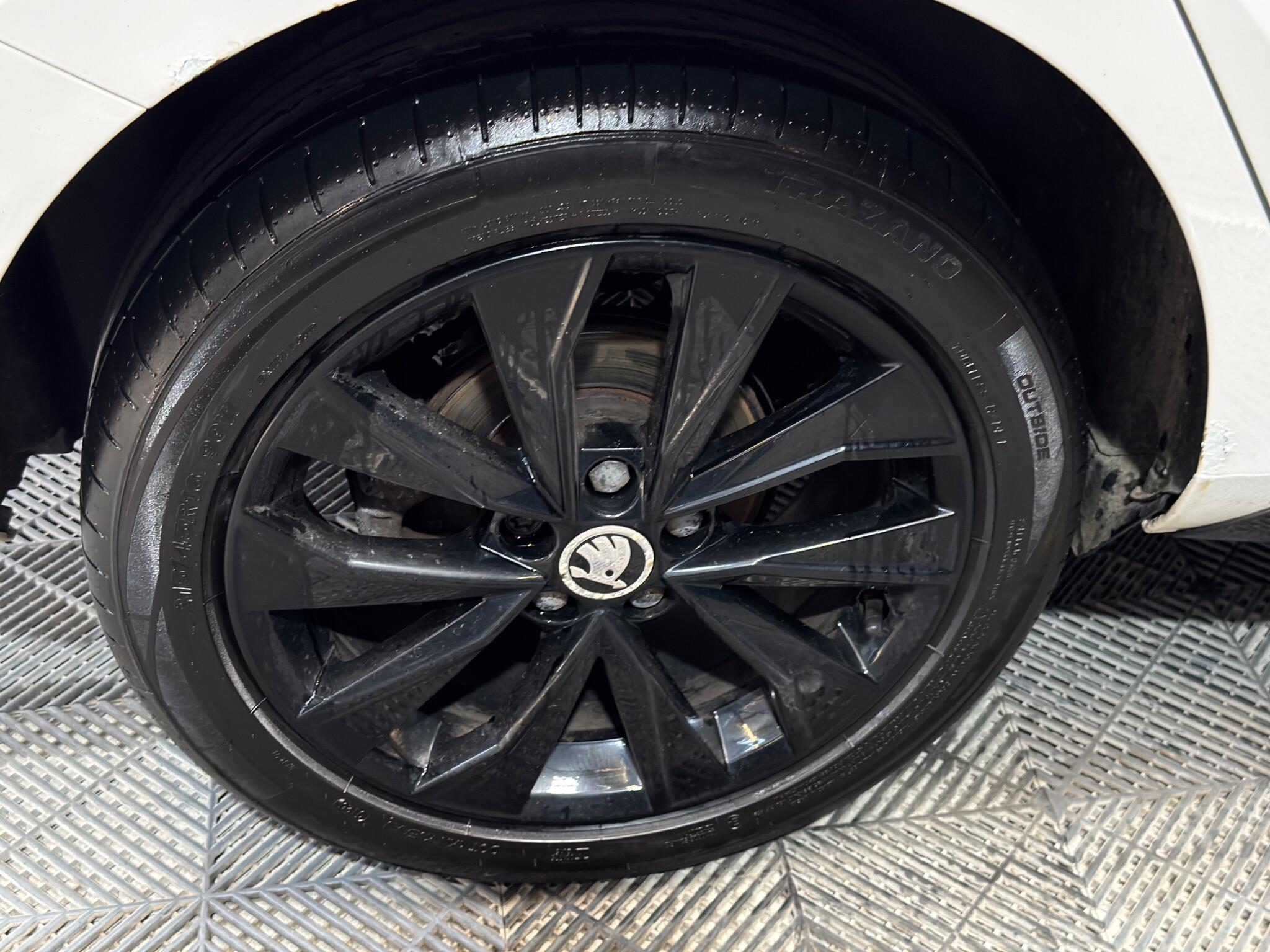Skoda Fabia view 64