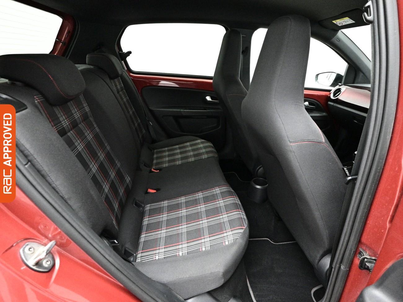 Volkswagen Up! view 12