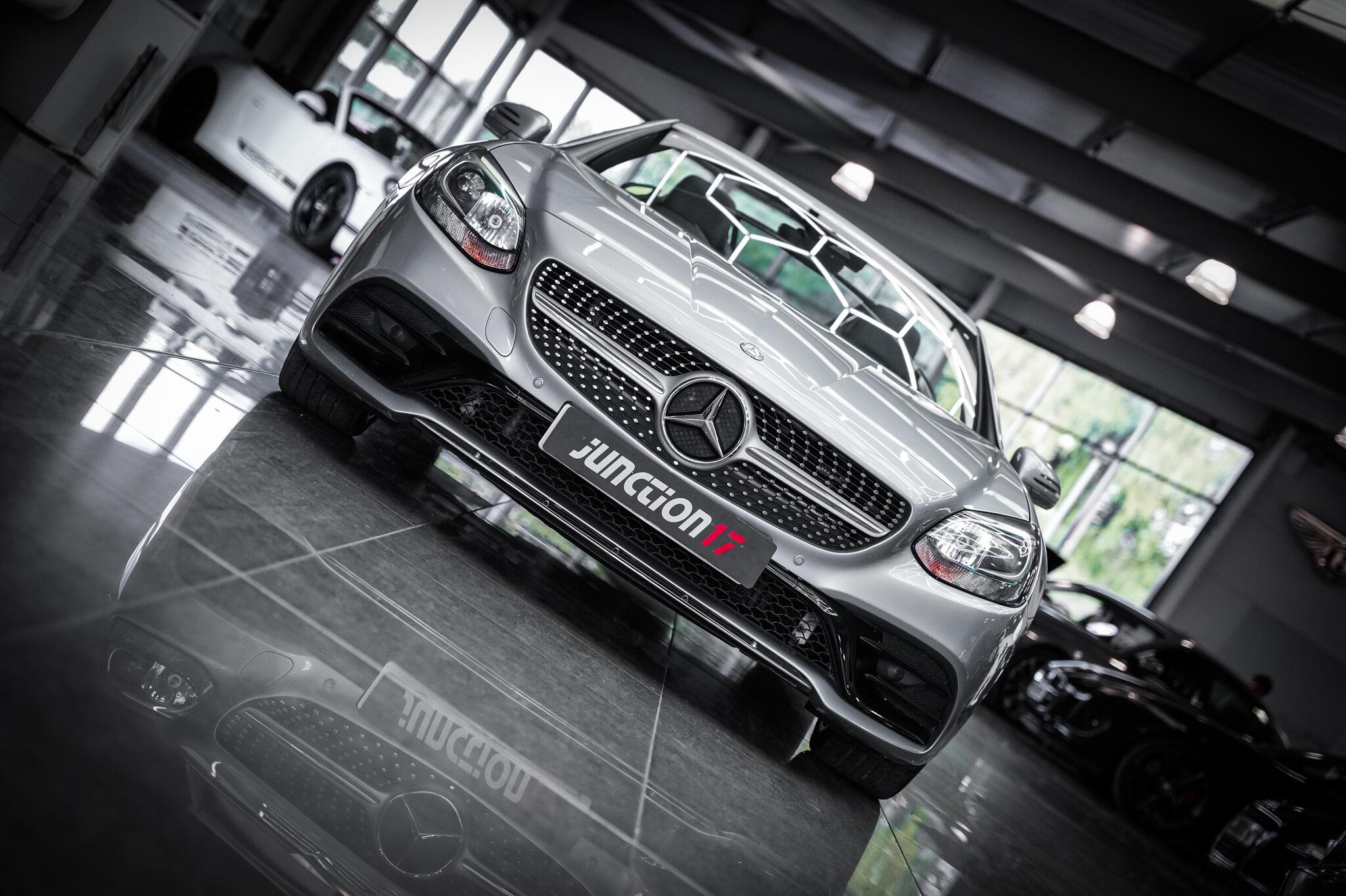 Mercedes-Benz SLC view 4