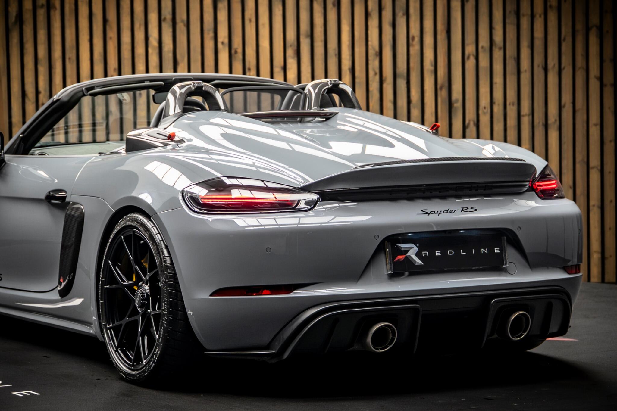 Porsche 718 Spyder view 21