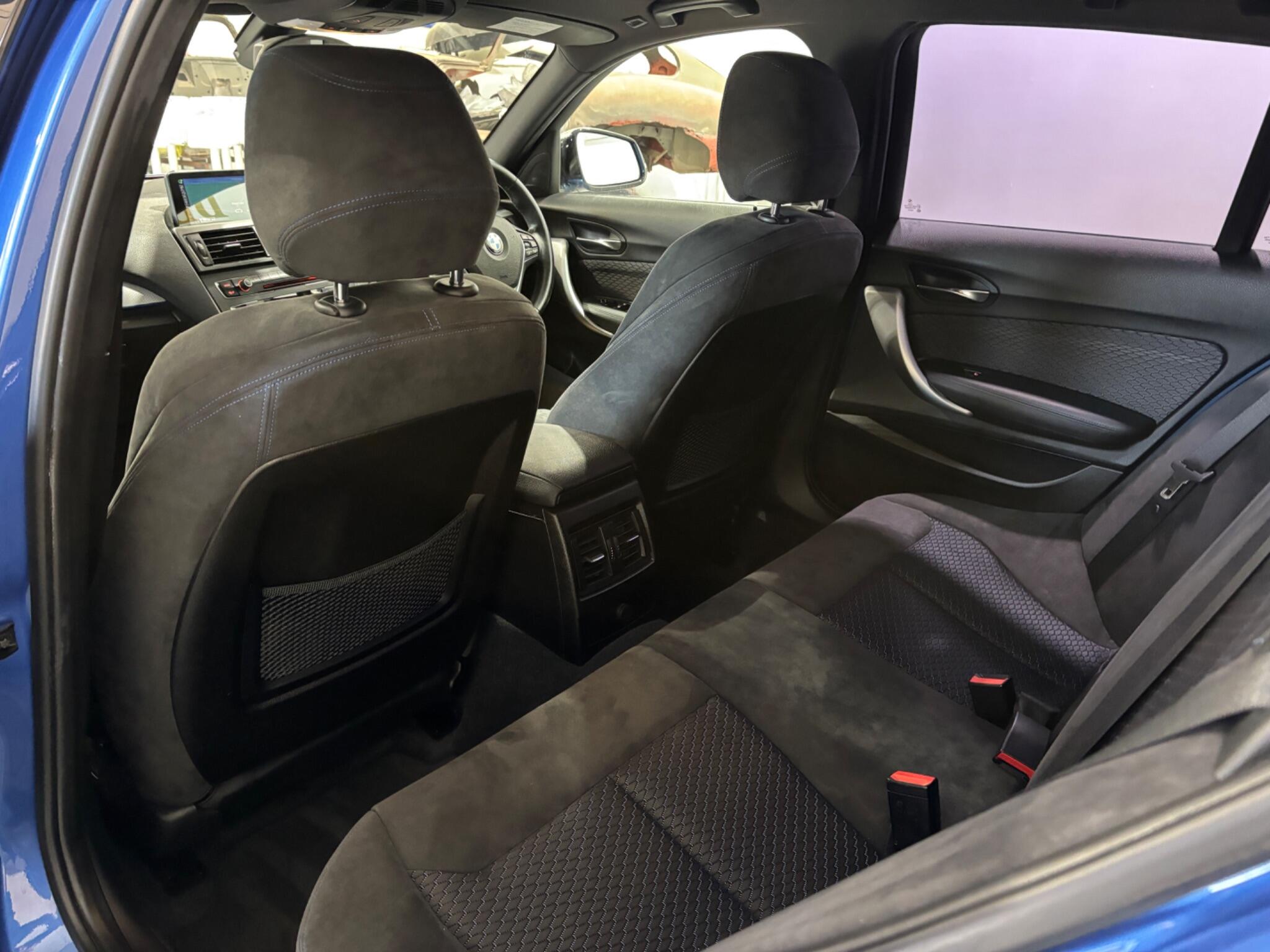 BMW 1 Series view 12