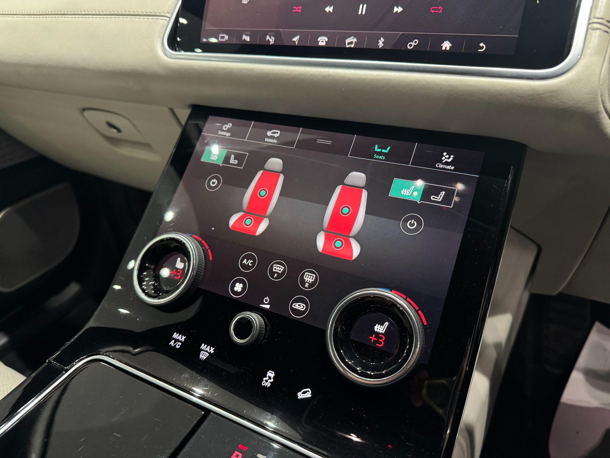 Land Rover Range Rover Velar view 32