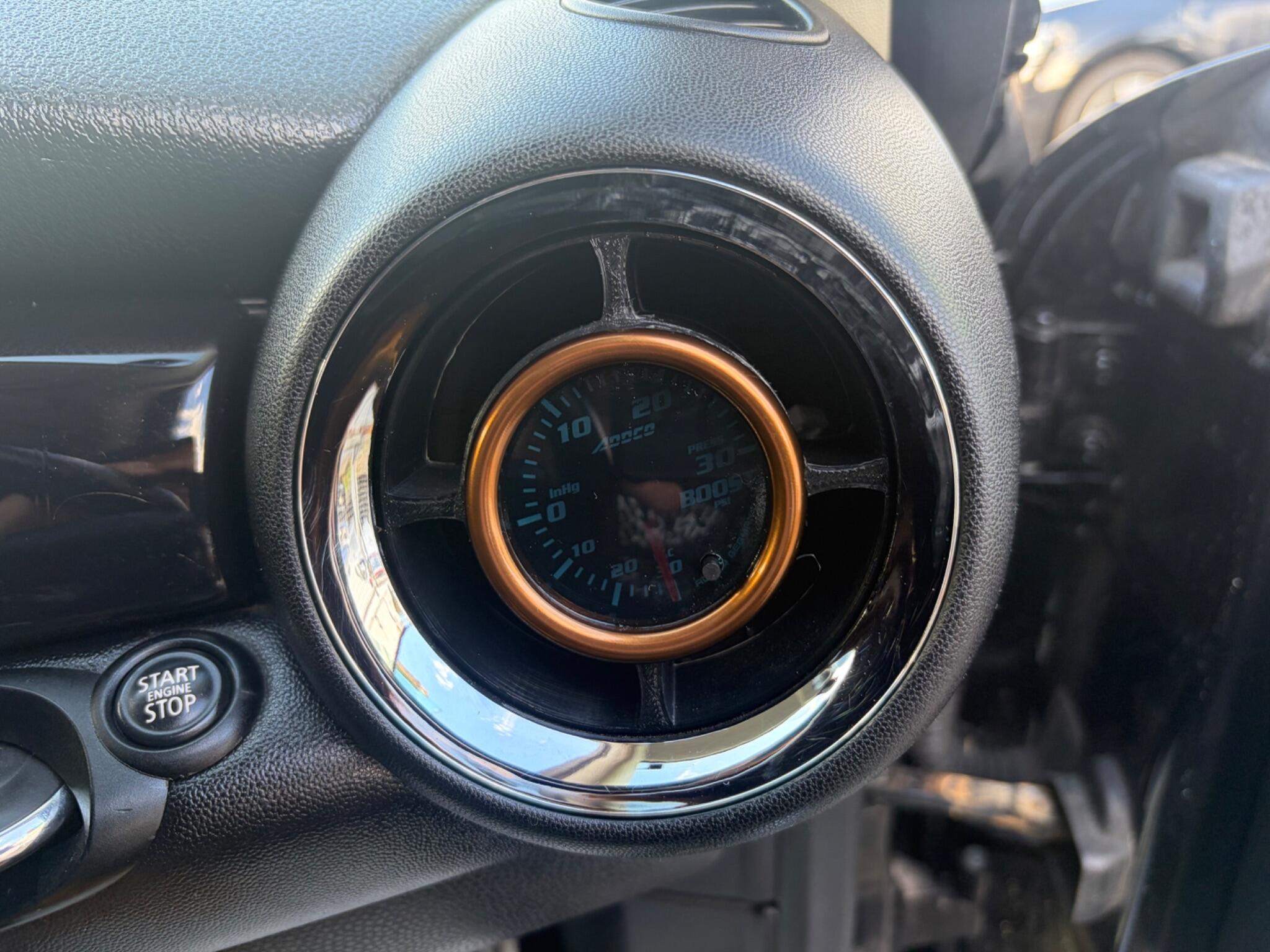 Mini Hatch view 47
