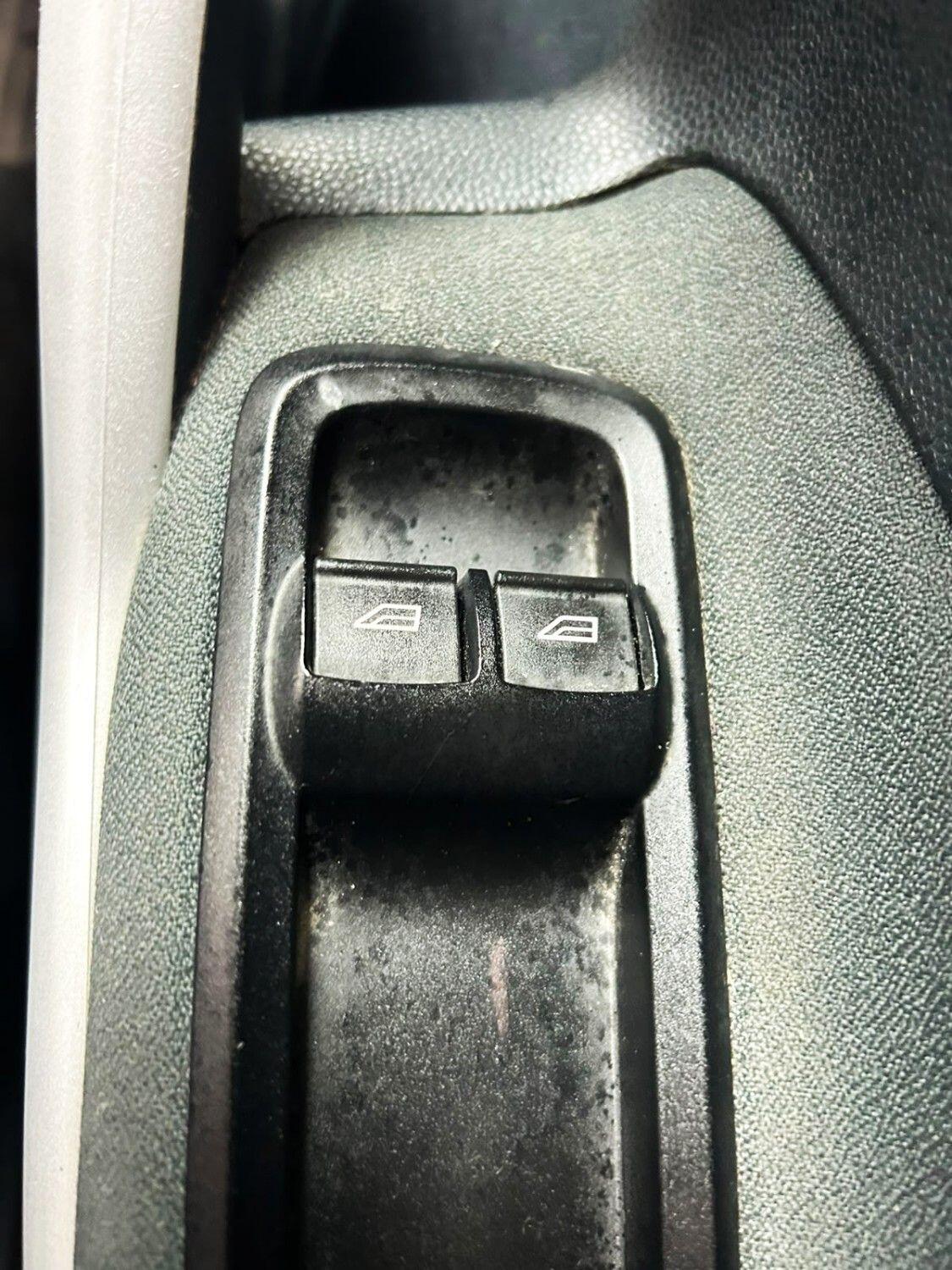 Ford Fiesta view 21