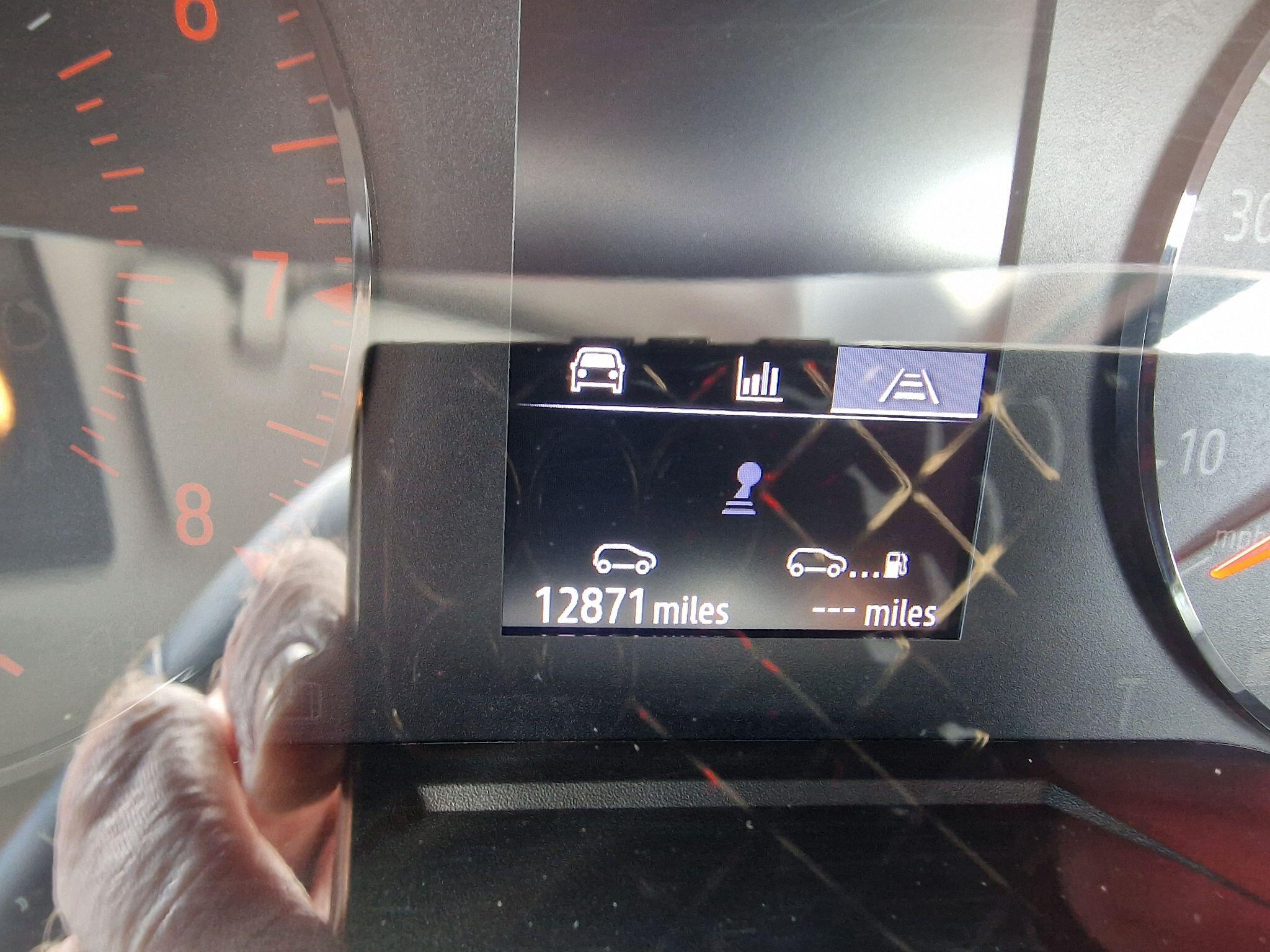 Renault Clio view 3