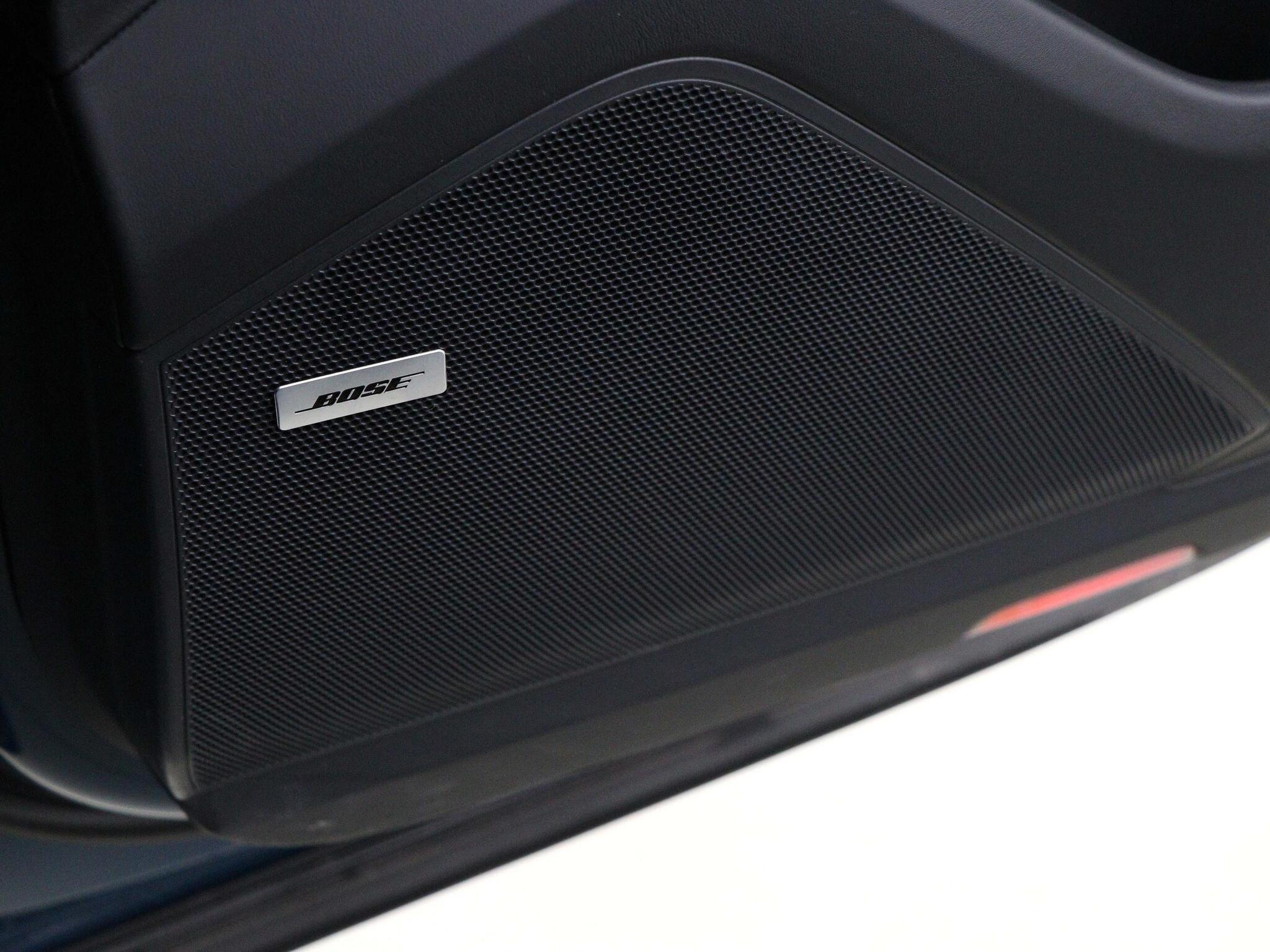 Porsche Cayenne view 29
