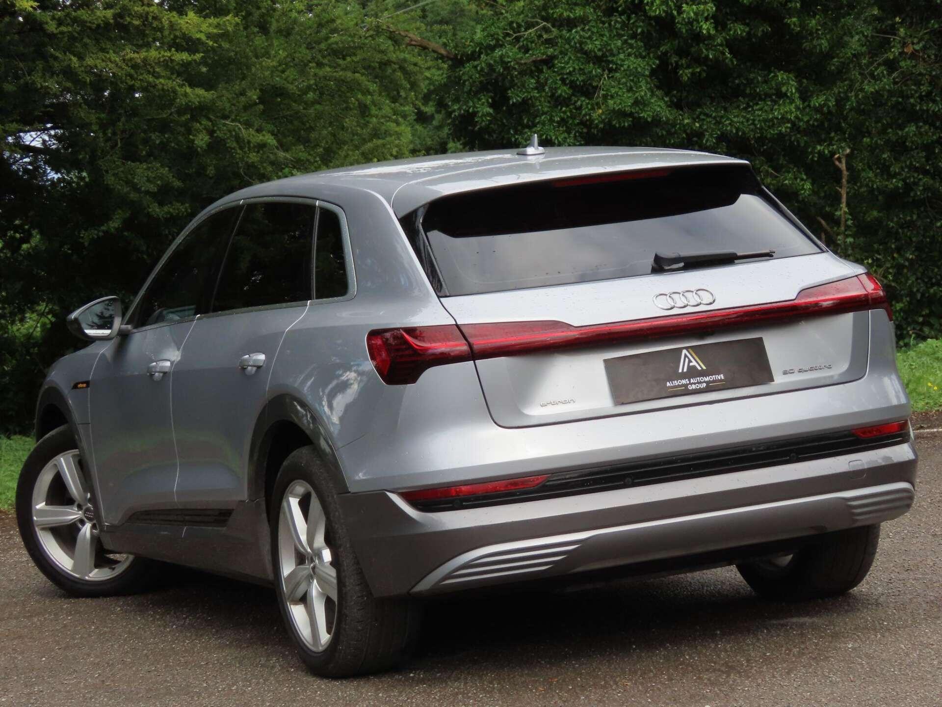 Audi E-Tron view 6