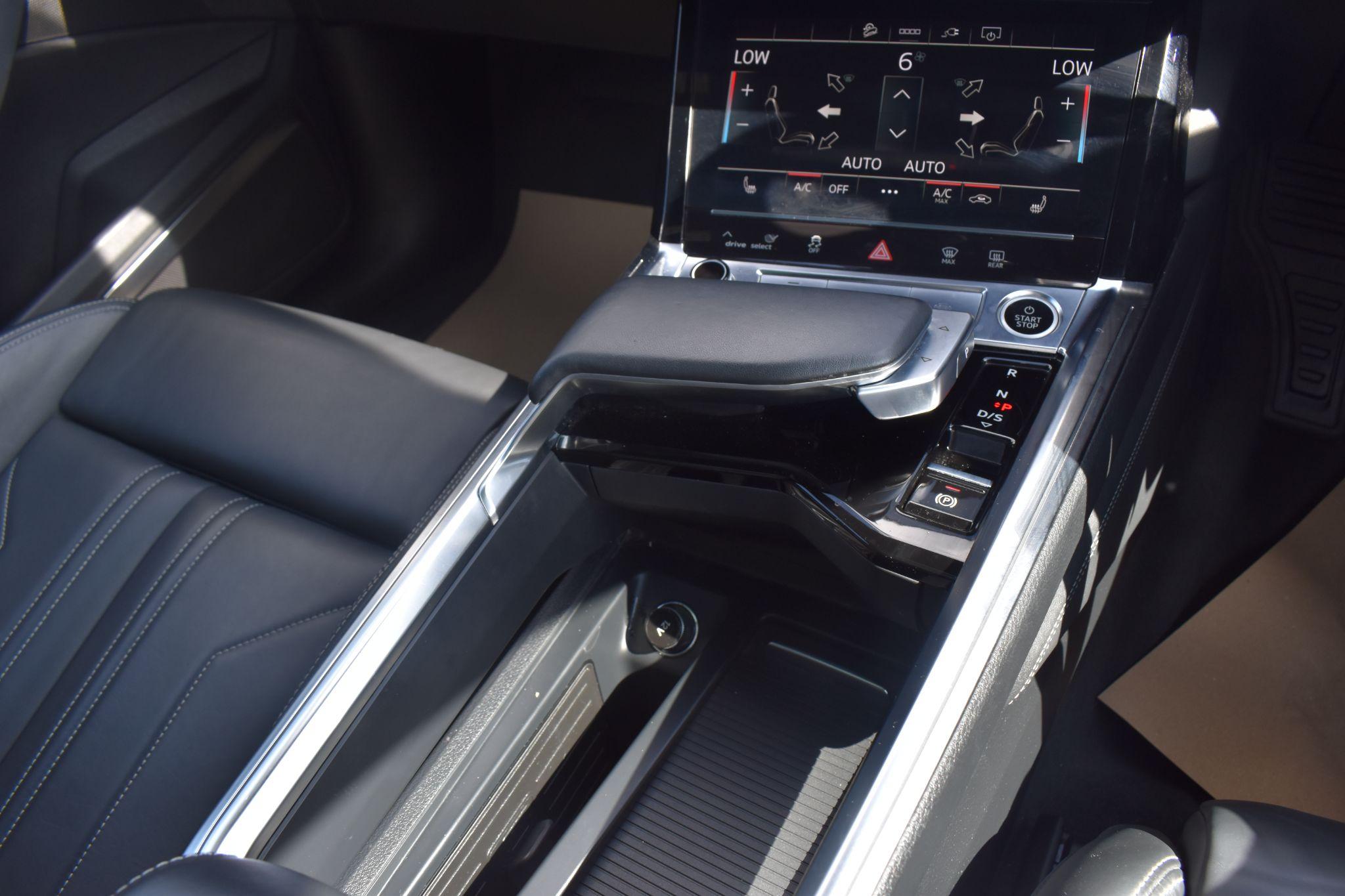 e-tron - 55 Launch Edition Sportback Auto quattro 5dr 95kWh - Image 27