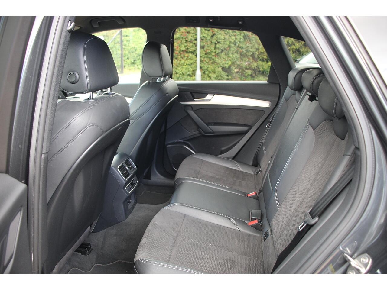 Audi Q5 view 19