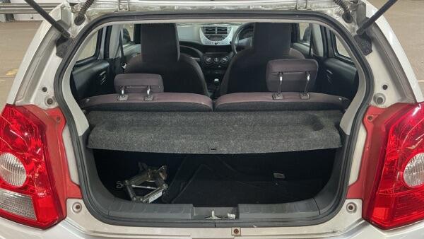 Nissan Pixo view 13