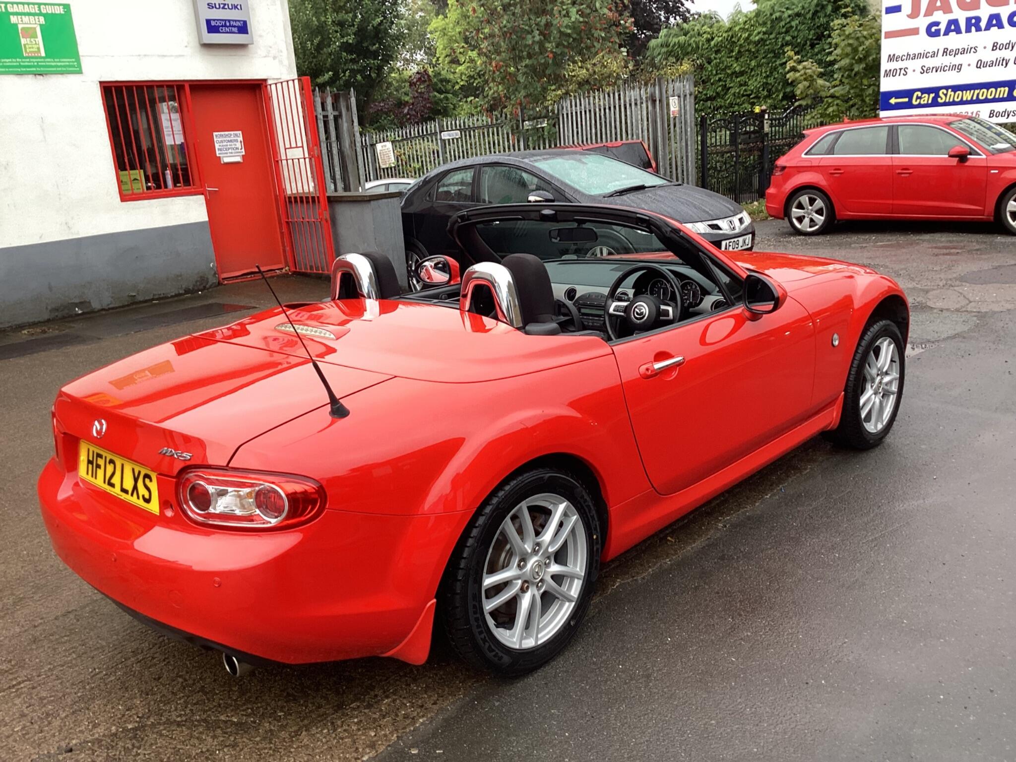 Mazda MX-5 view 14