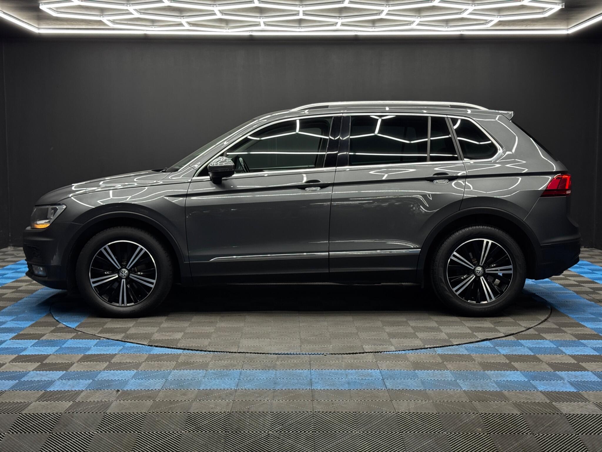 Volkswagen Tiguan view 8