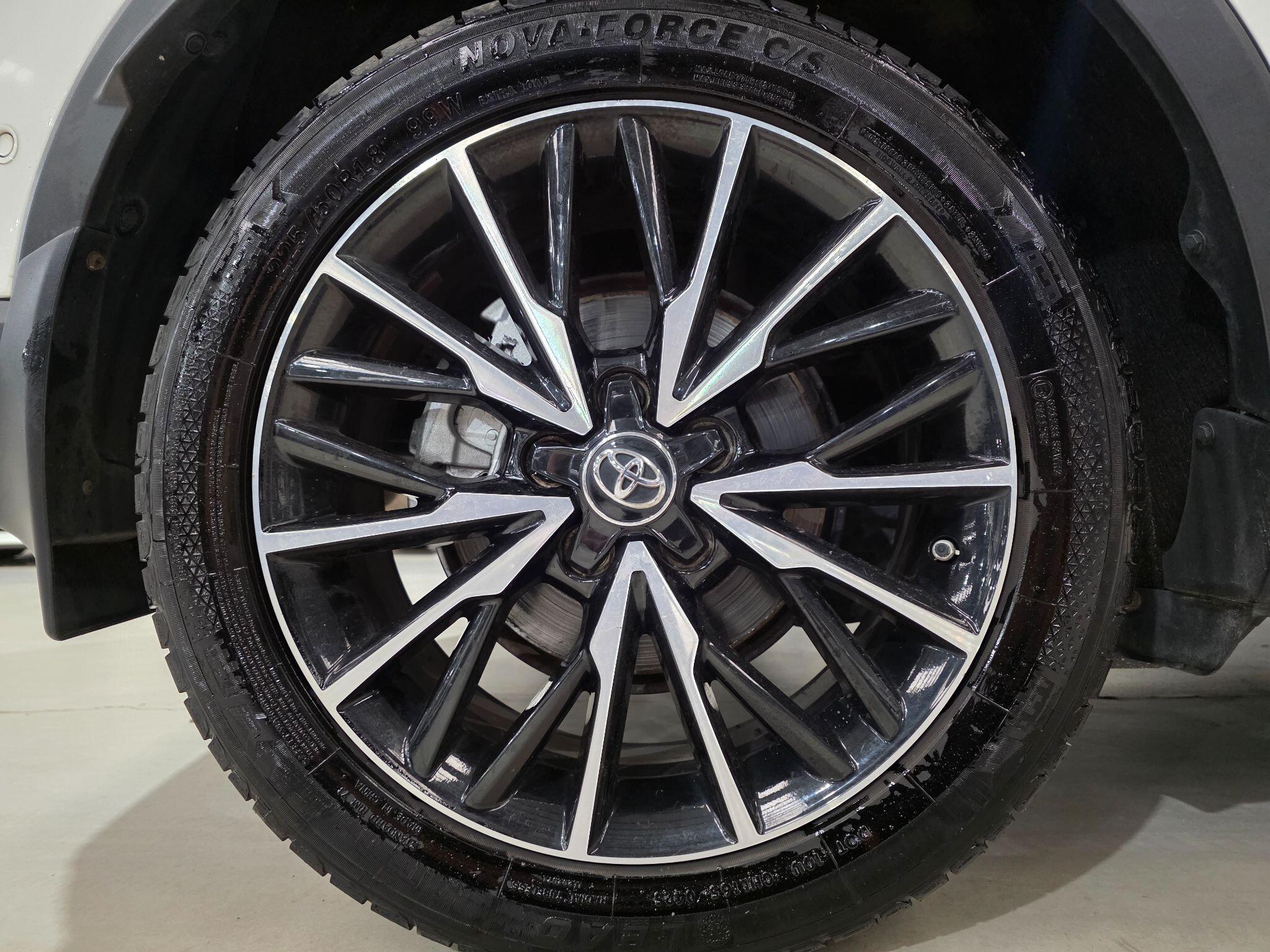 Toyota C-HR view 26