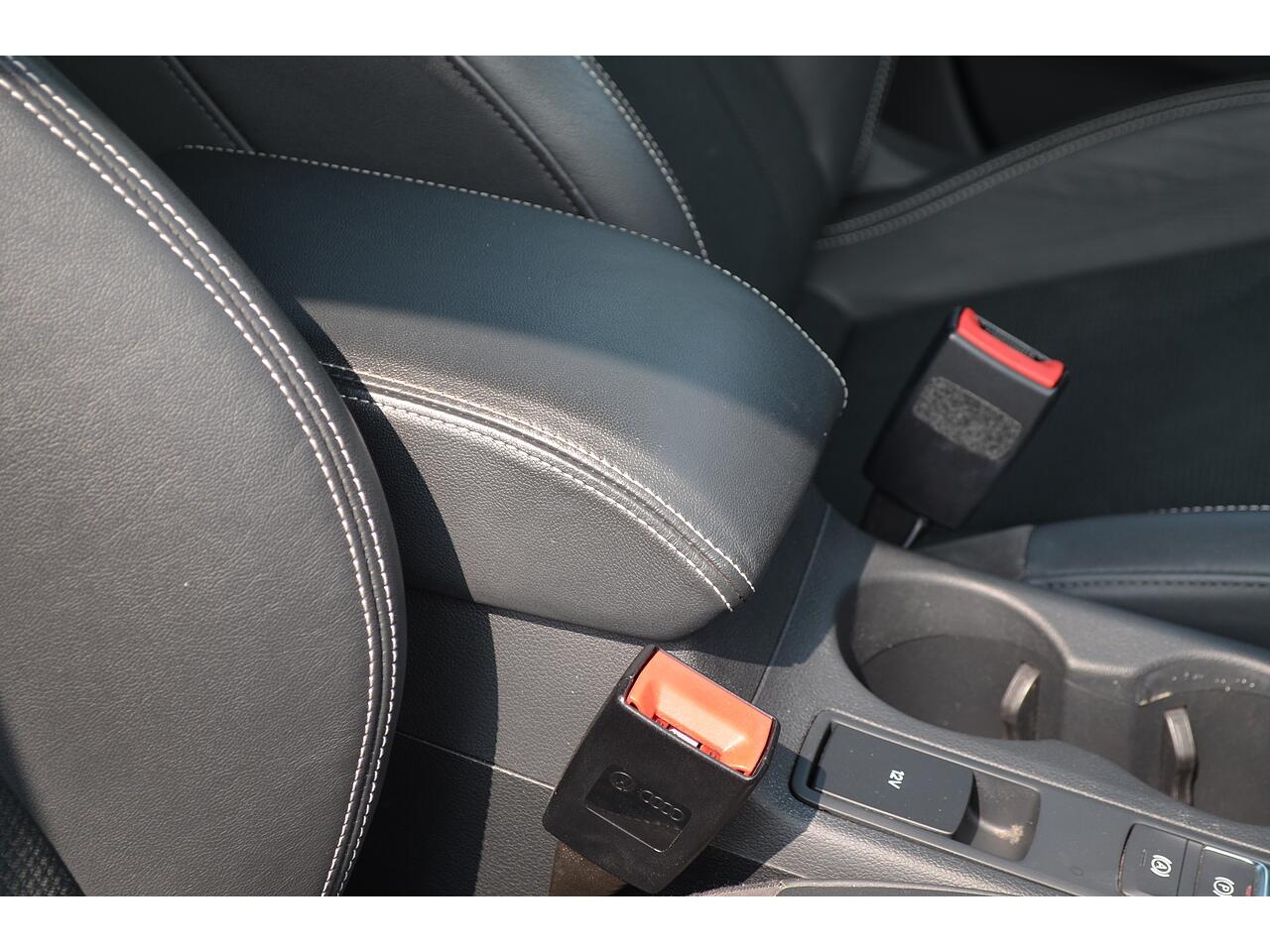 Audi Q3 view 33