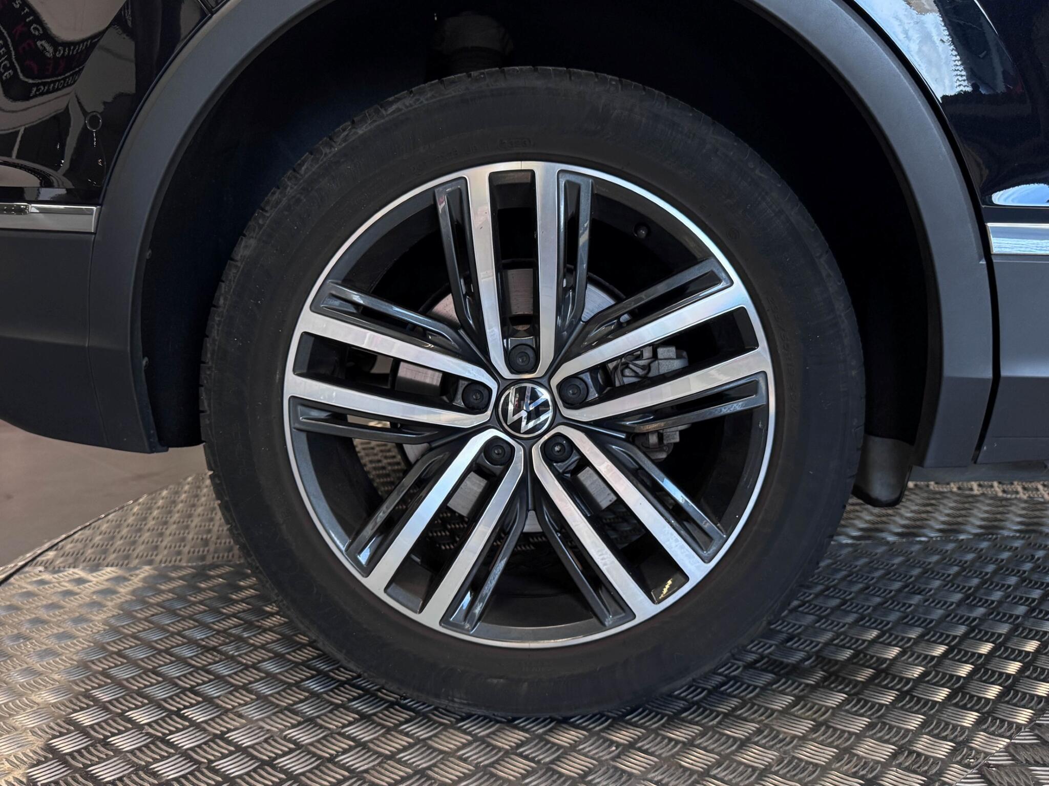 Volkswagen Tiguan view 57