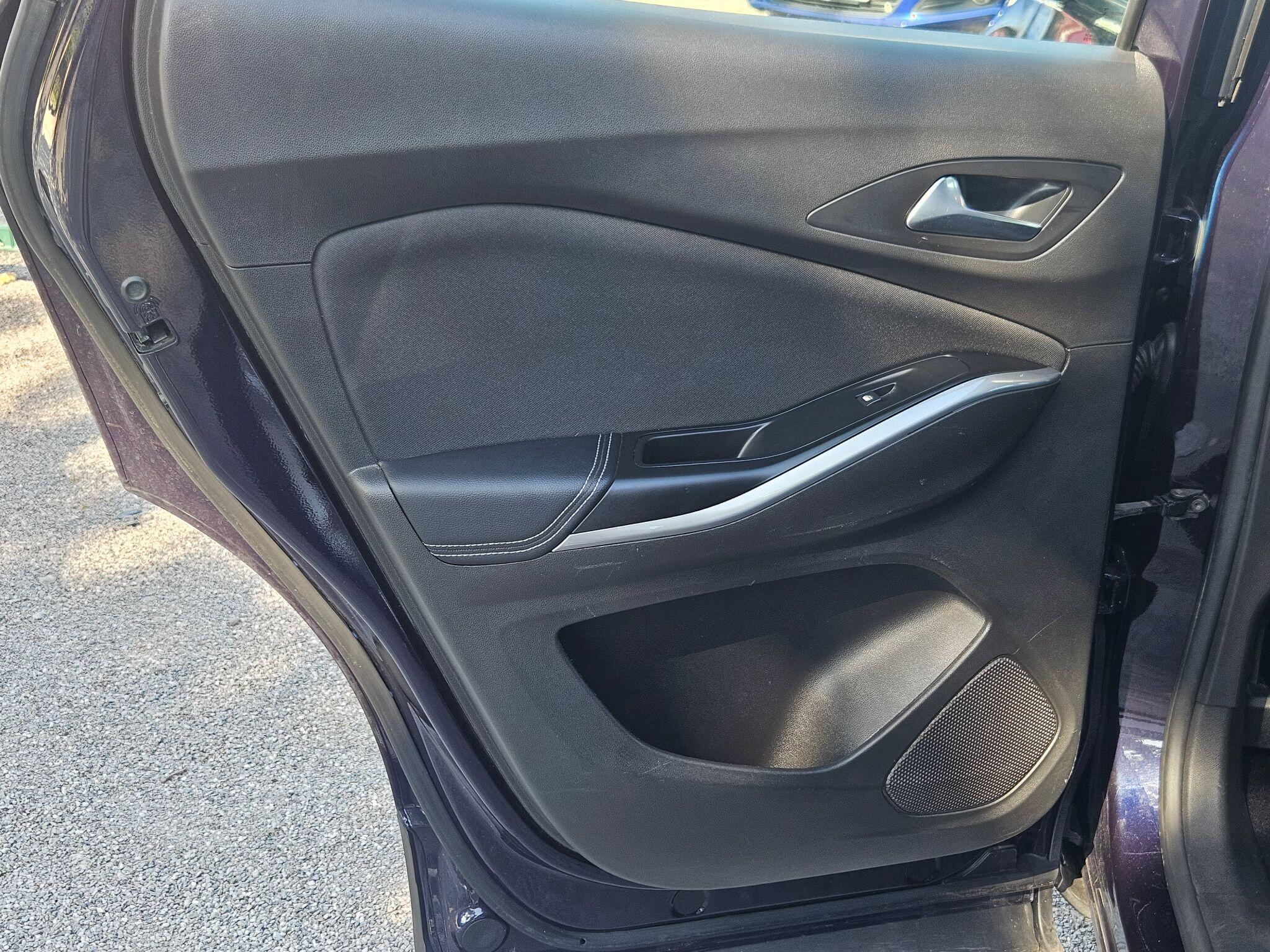 2019 Vauxhall Grandland X image 48
