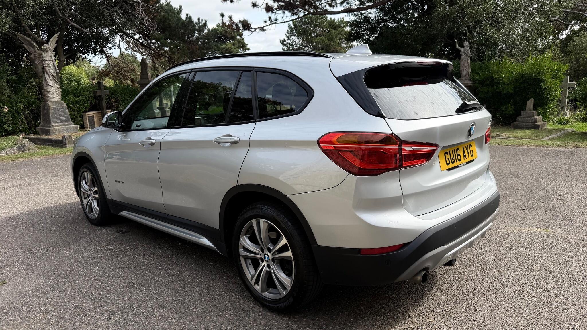 BMW X1 view 16