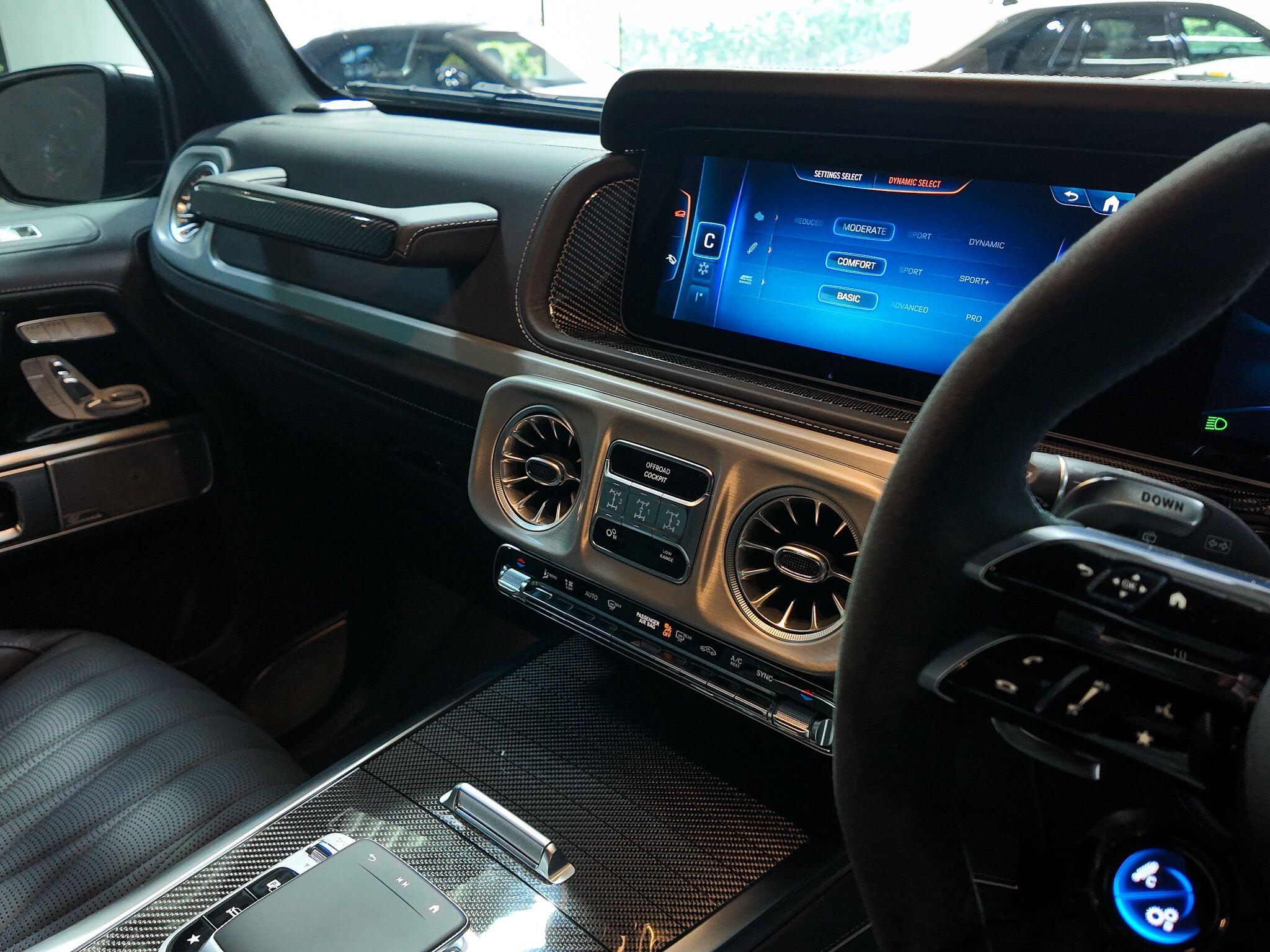 Mercedes-Benz G-Class view 31