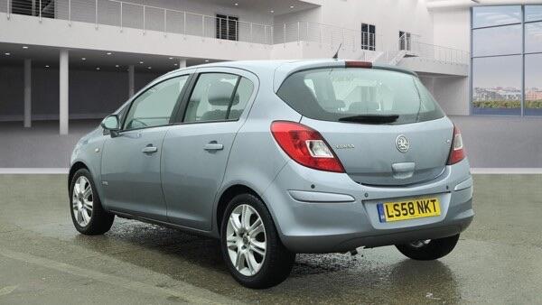 Vauxhall Corsa view 3