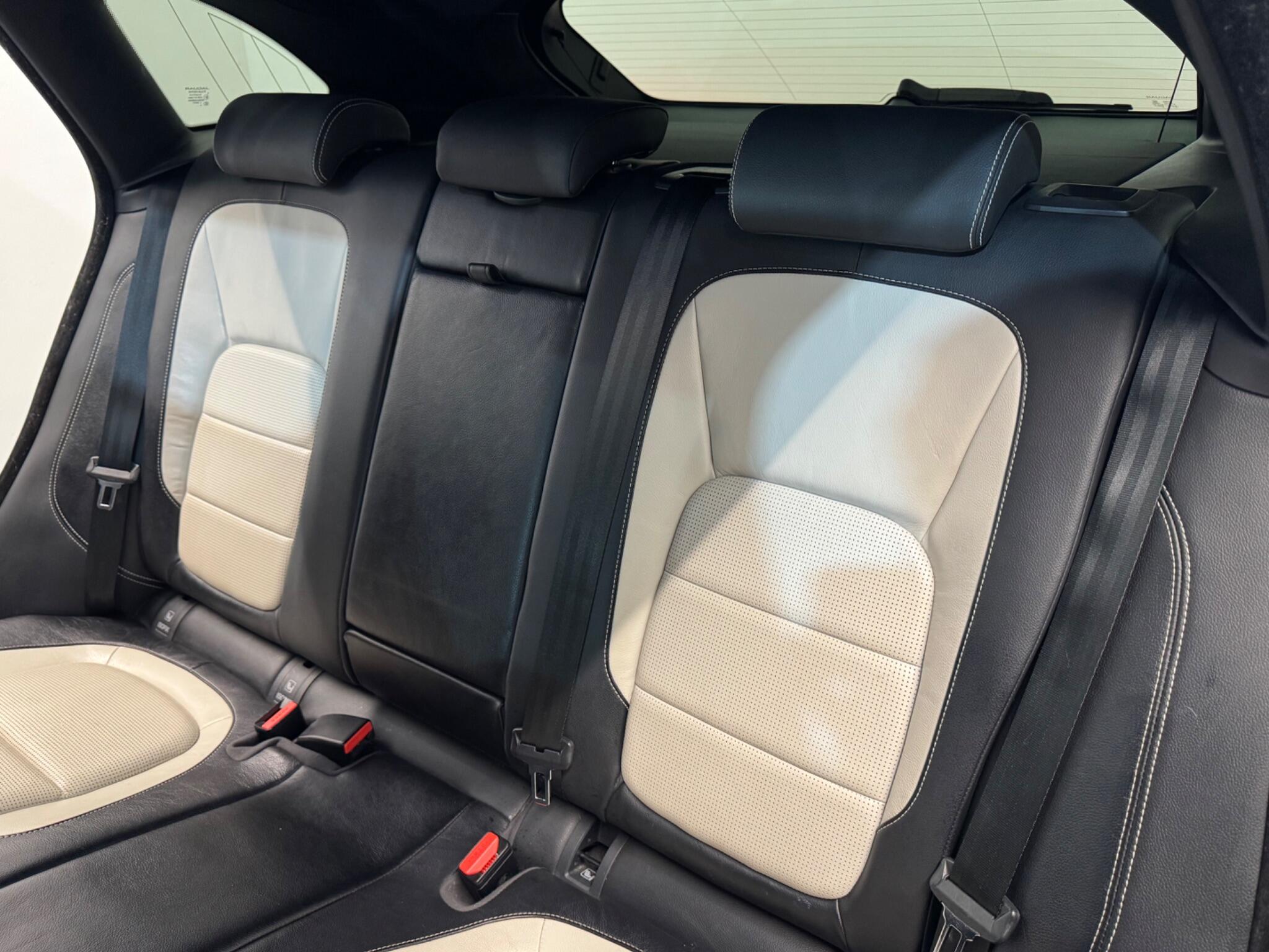 Jaguar F-Pace view 66