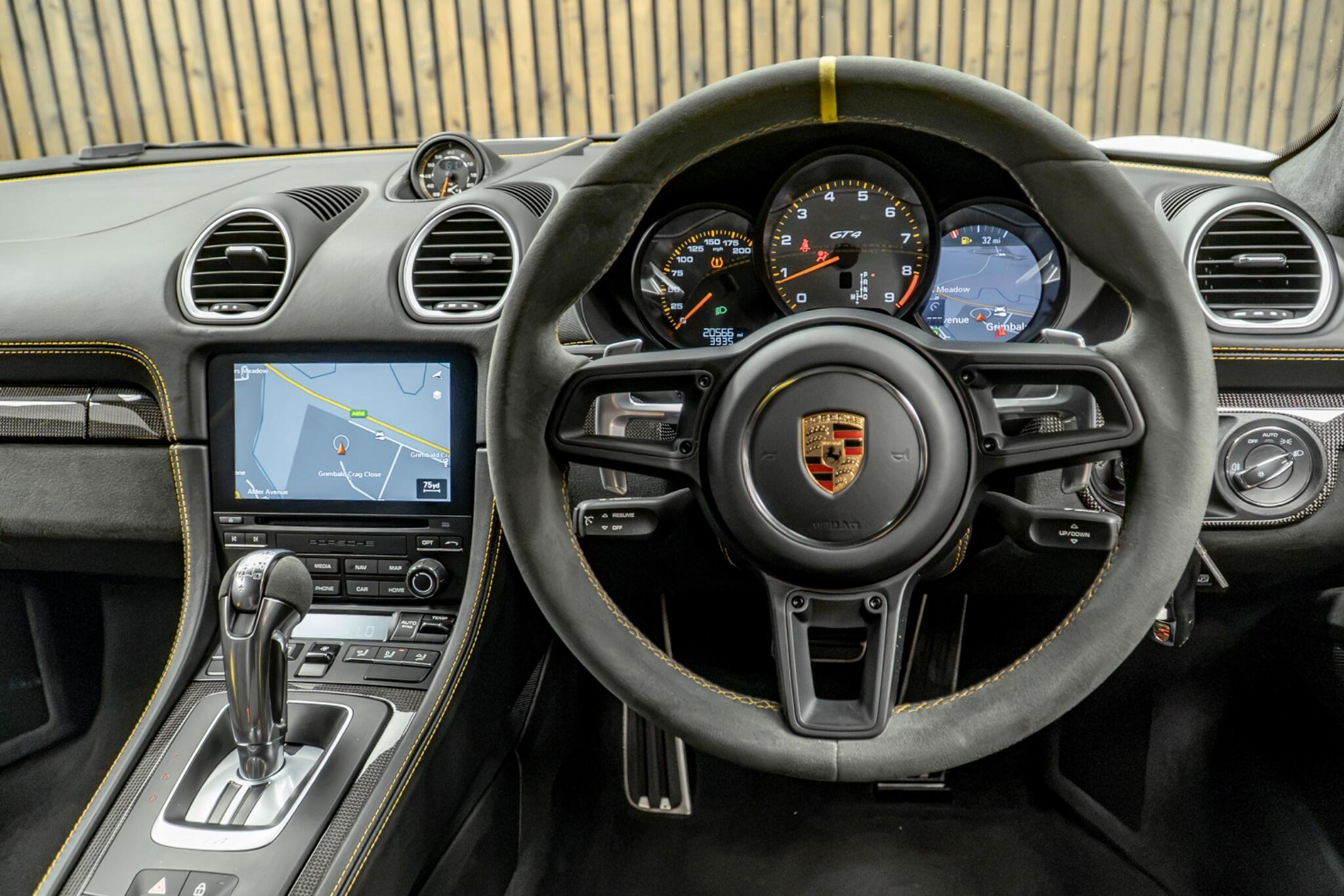 Porsche Cayman view 26