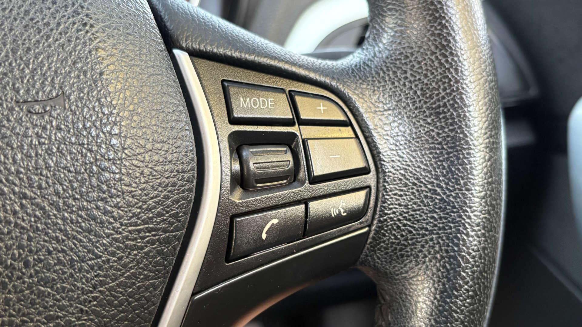 BMW 1 Series view 18