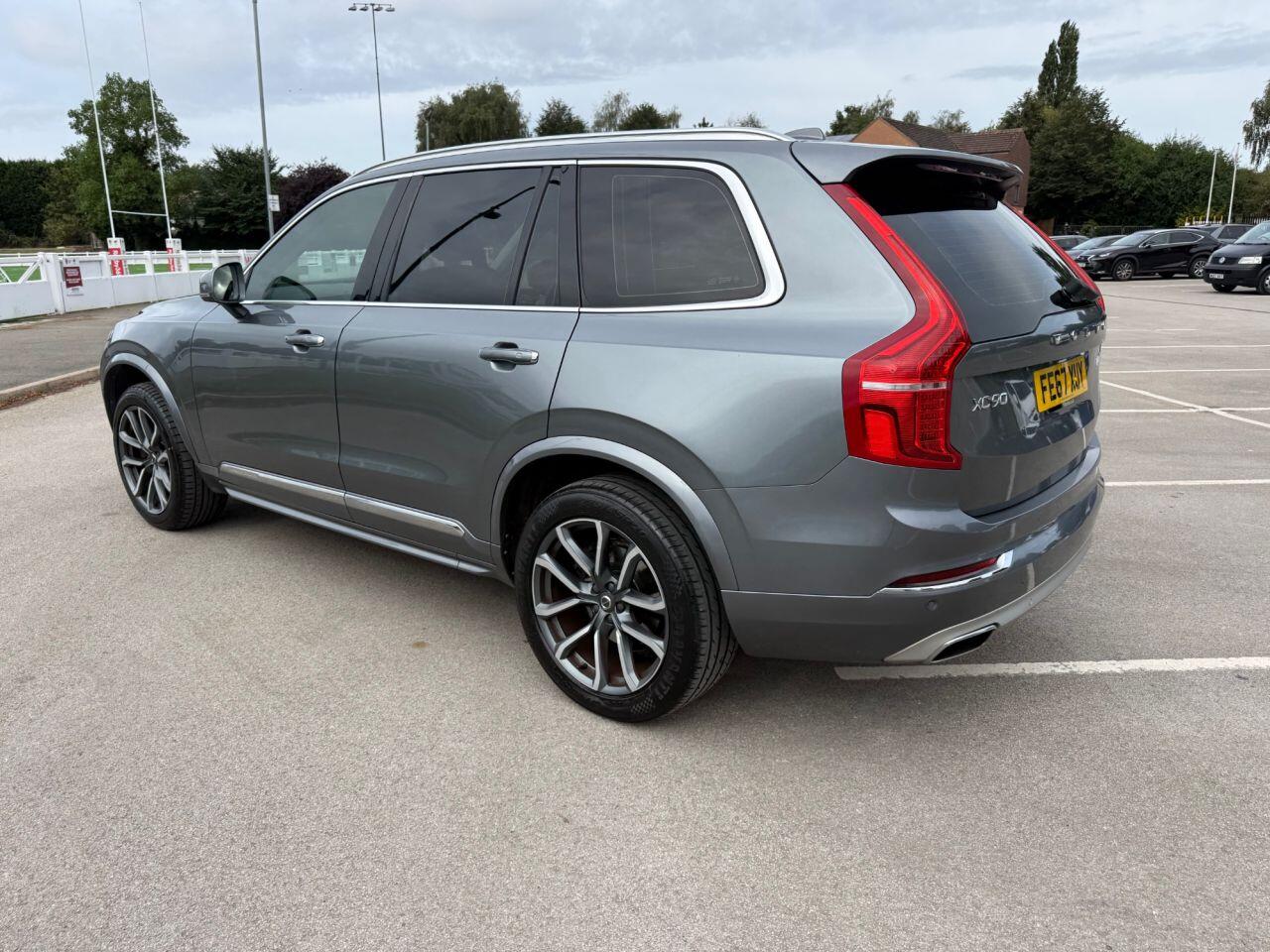 Volvo XC90 view 14