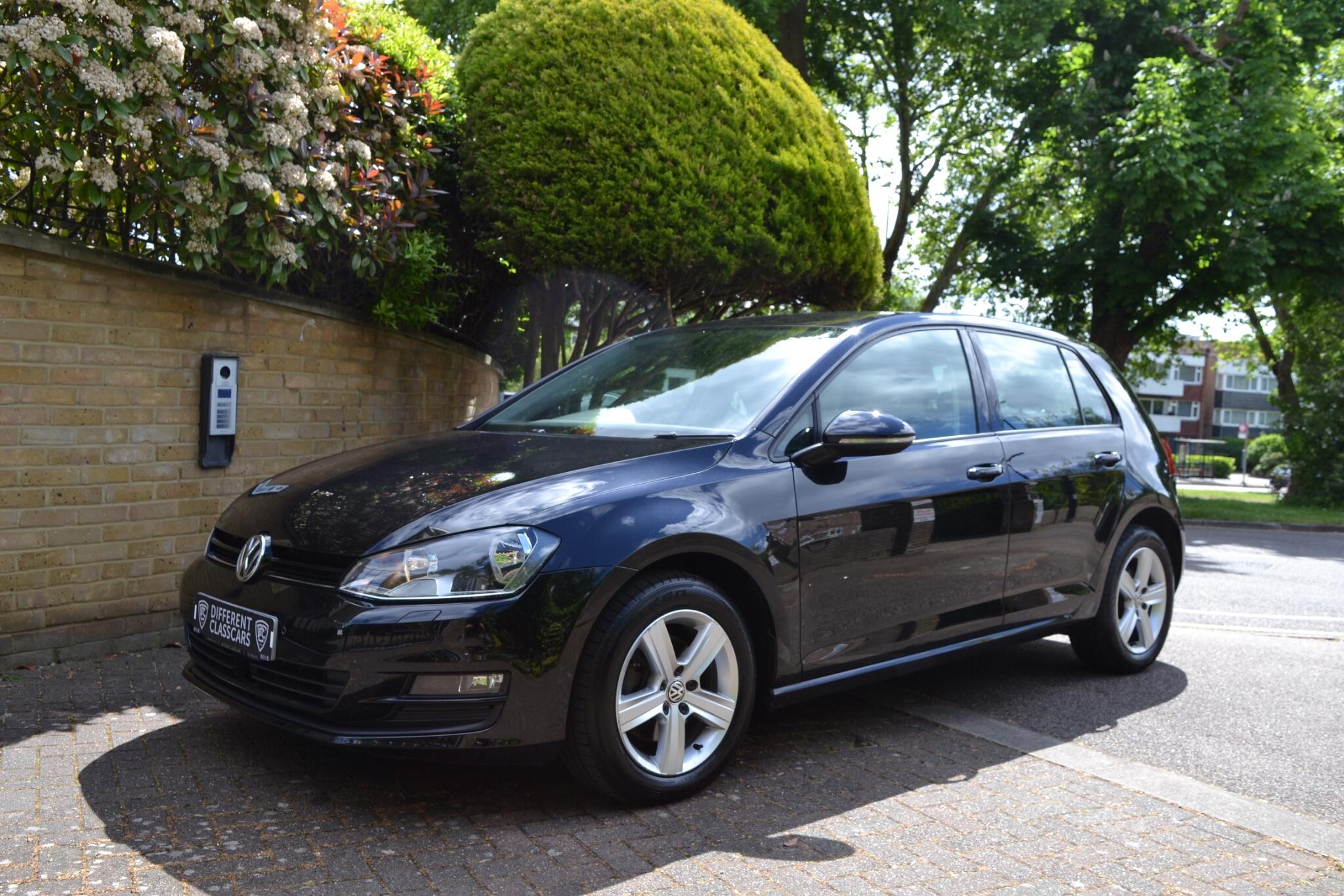 Volkswagen Golf view 13