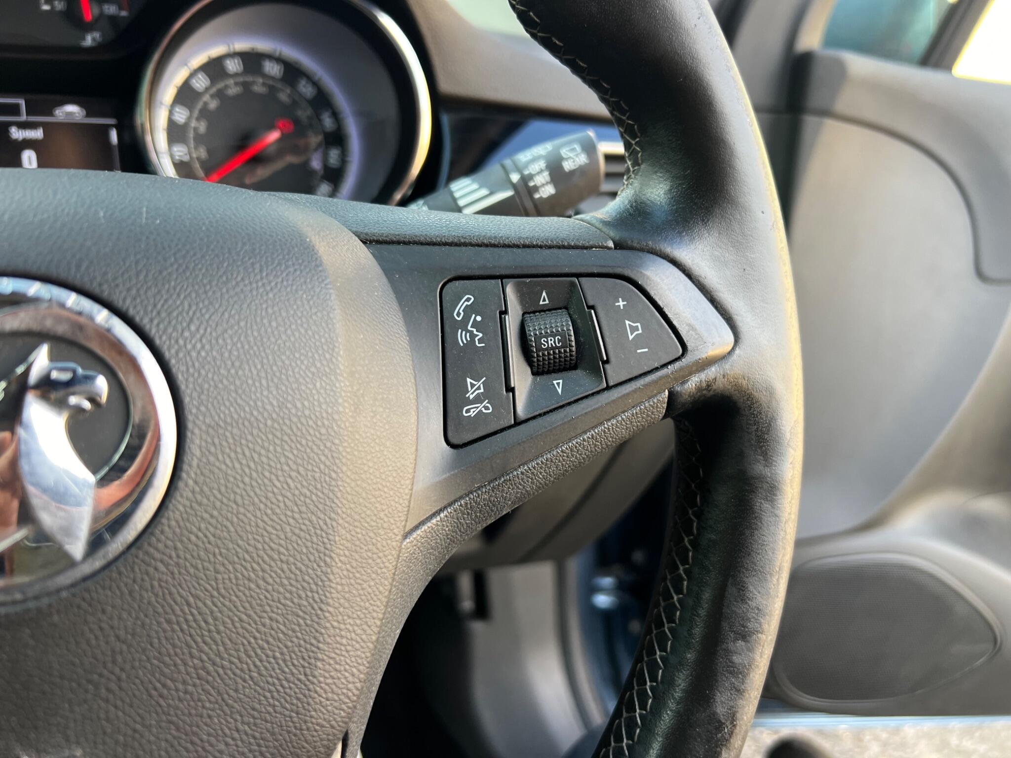 Vauxhall Astra view 14
