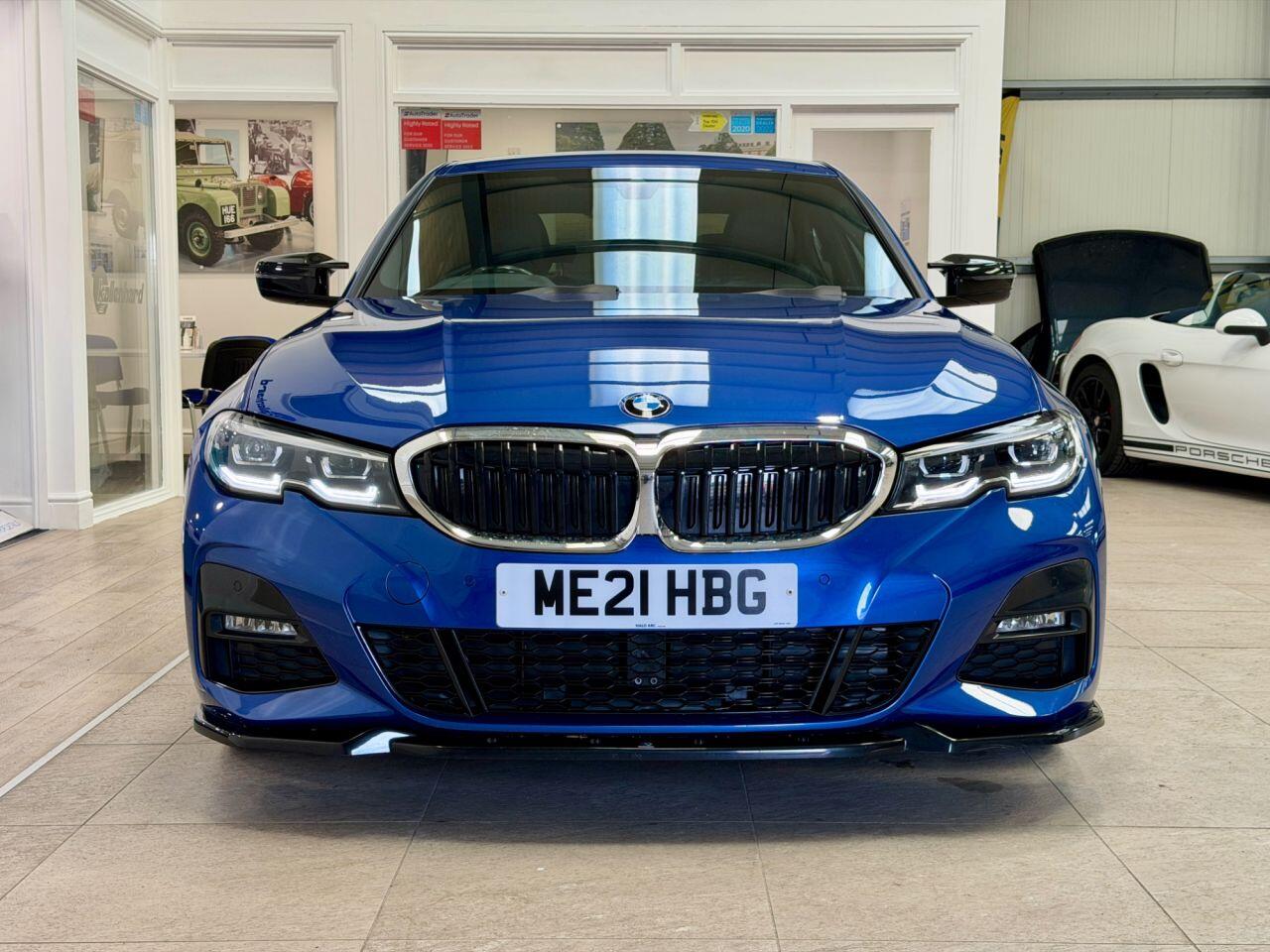 BMW 3 Series view 6