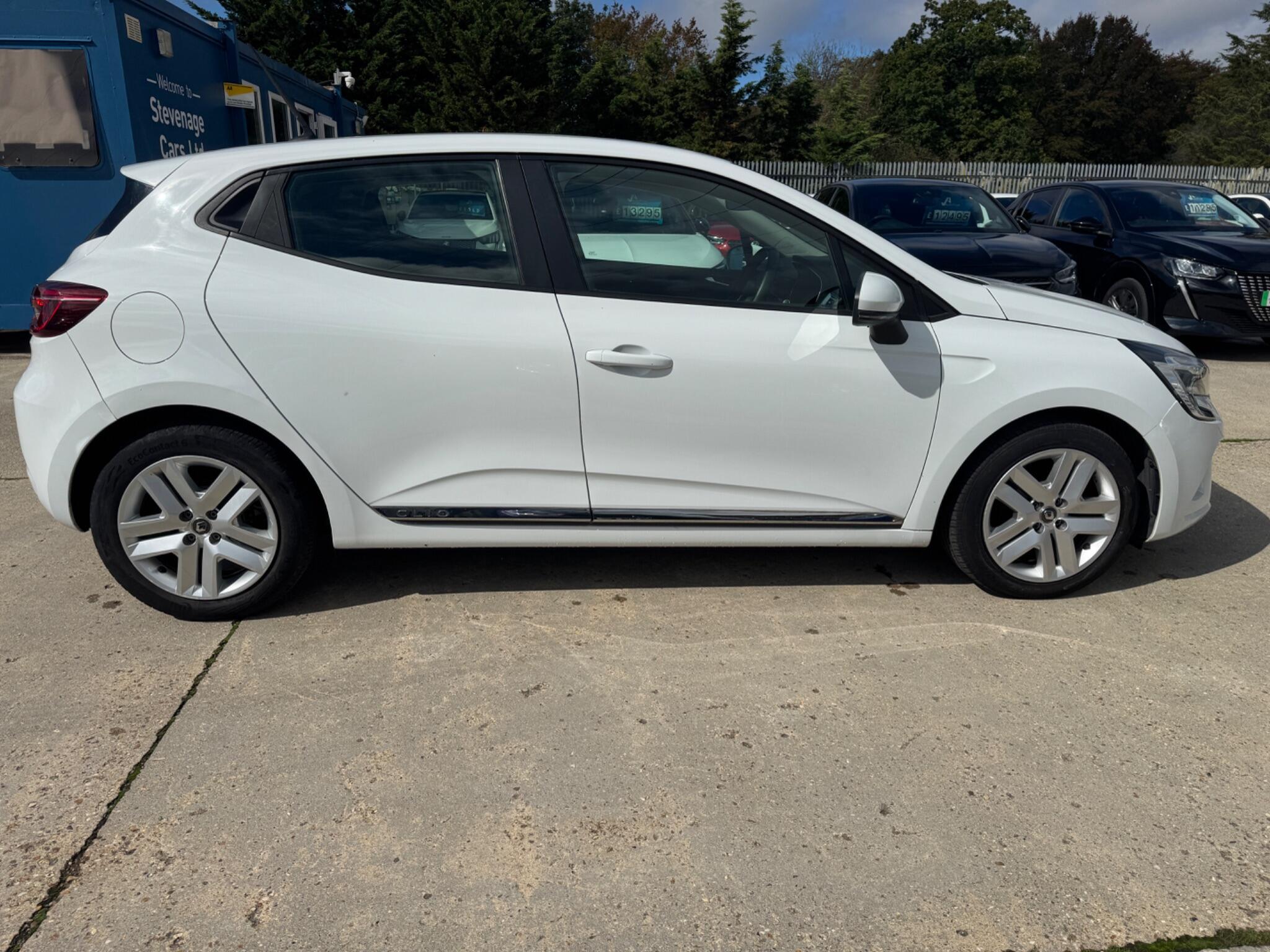 Renault Clio view 13