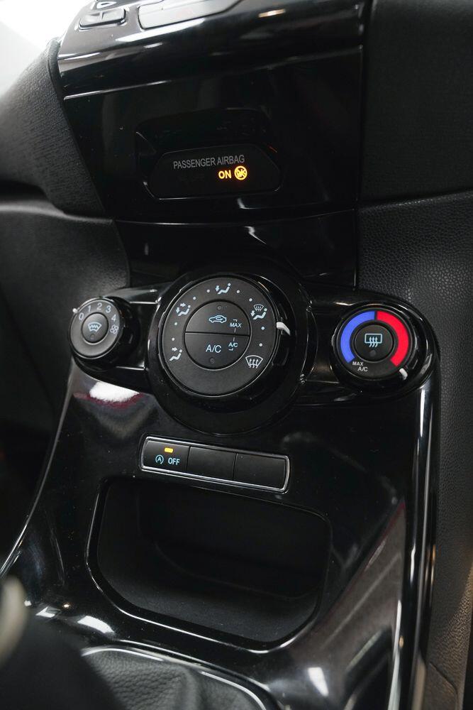 Ford Fiesta view 26