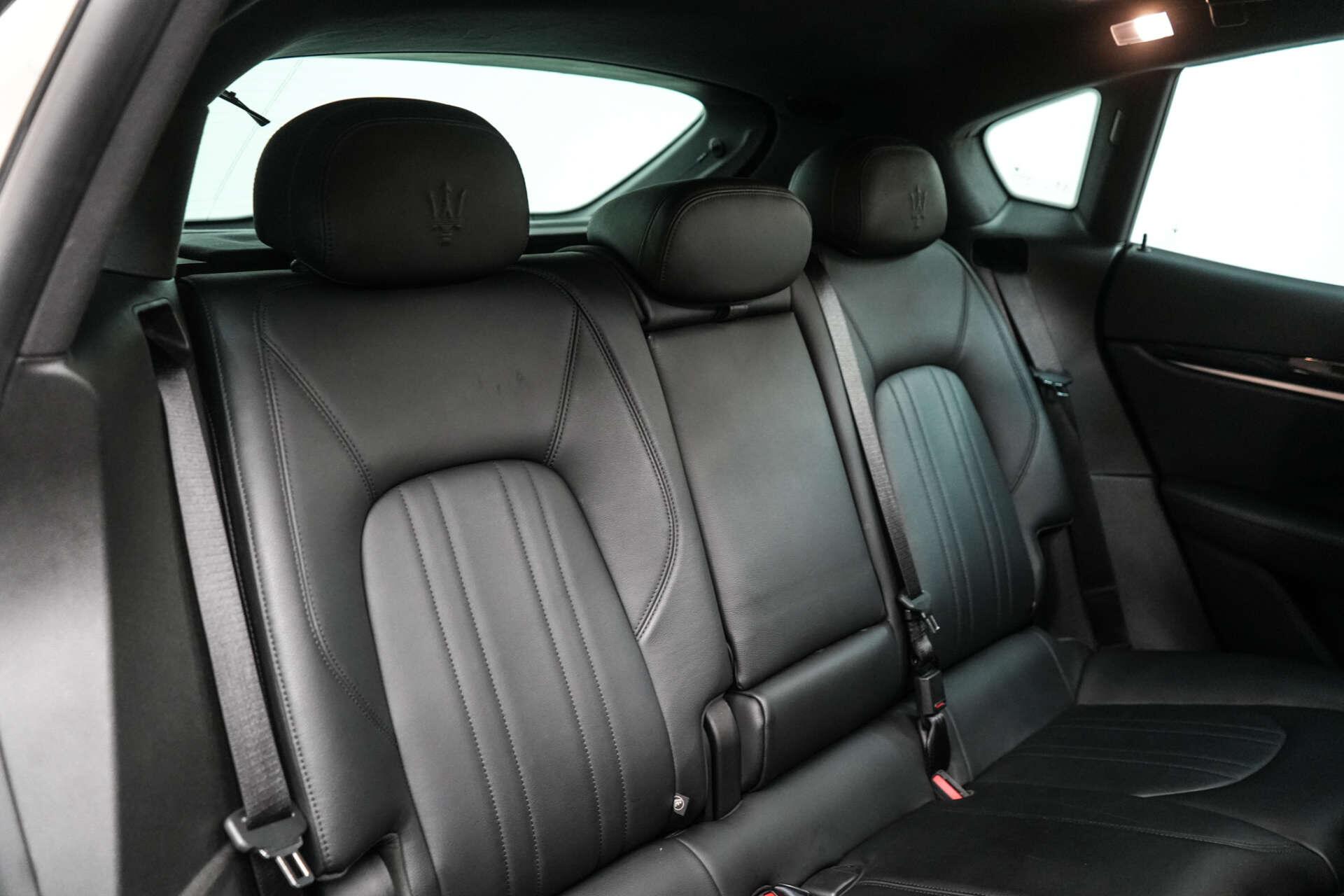 Maserati Levante view 22