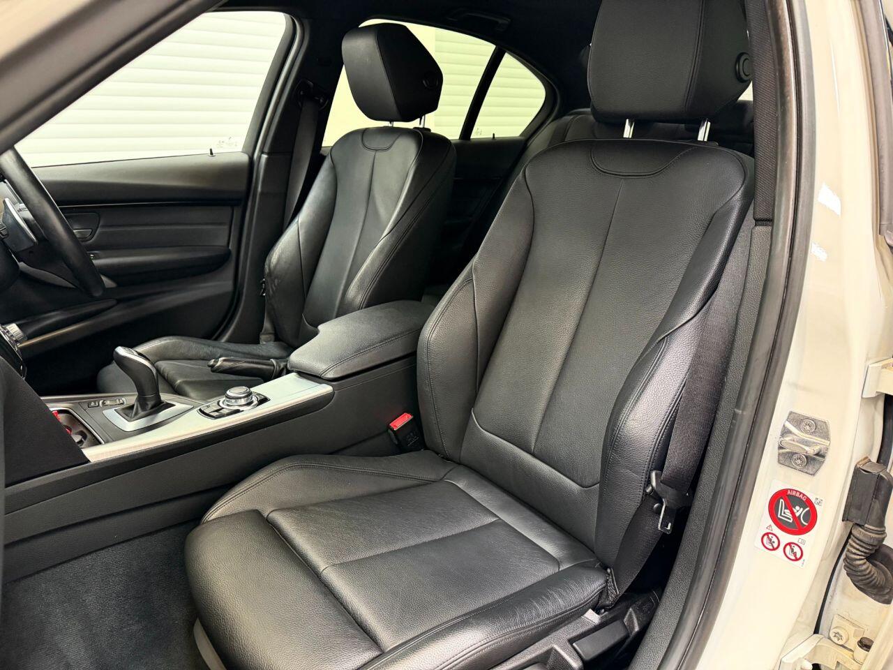 BMW 3 Series view 22