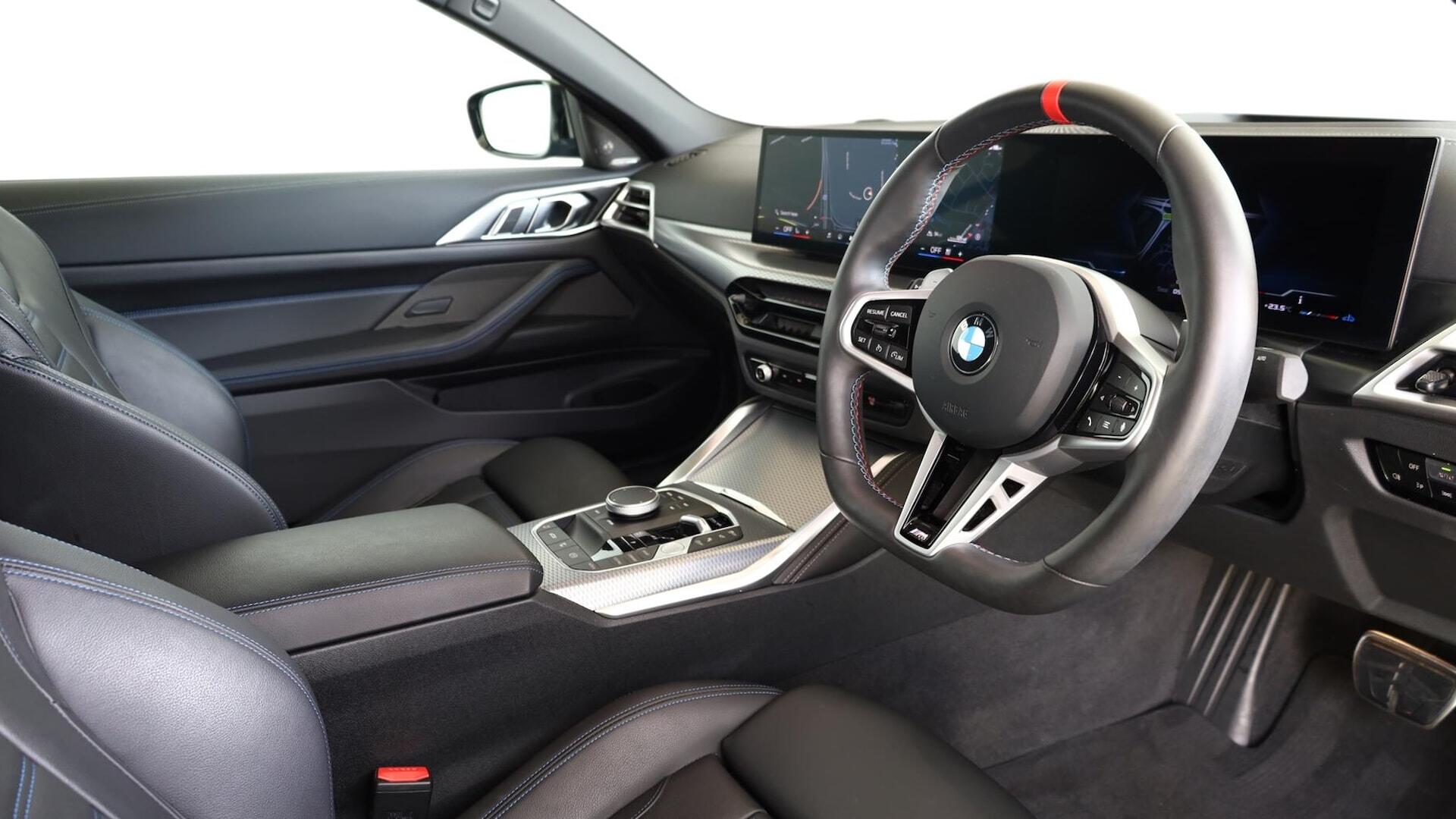 BMW 4 Series view 9