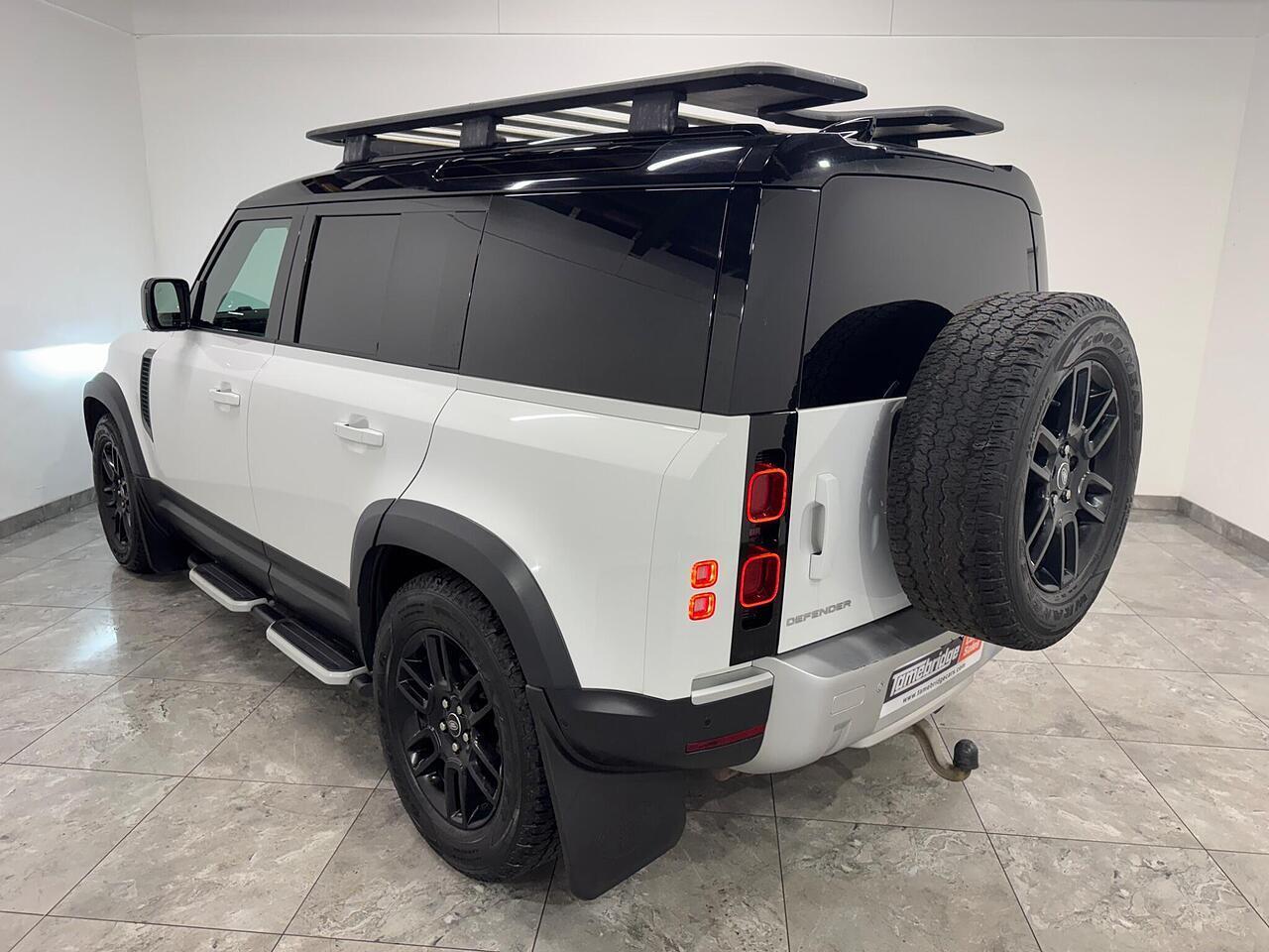 Land Rover Defender view 5