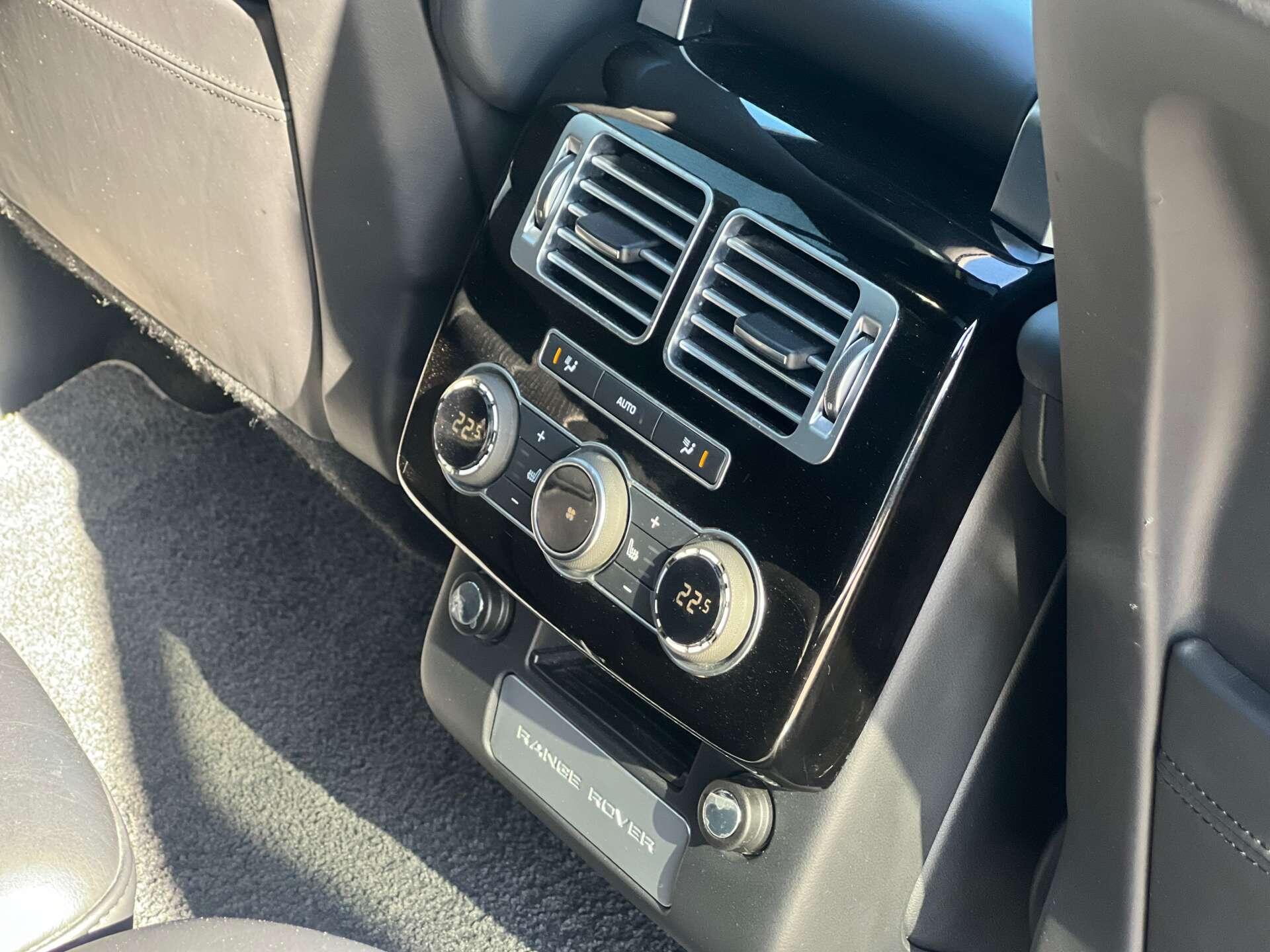 Land Rover Range Rover view 52