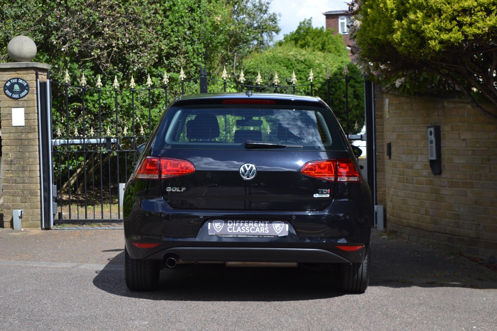 Volkswagen Golf view 26