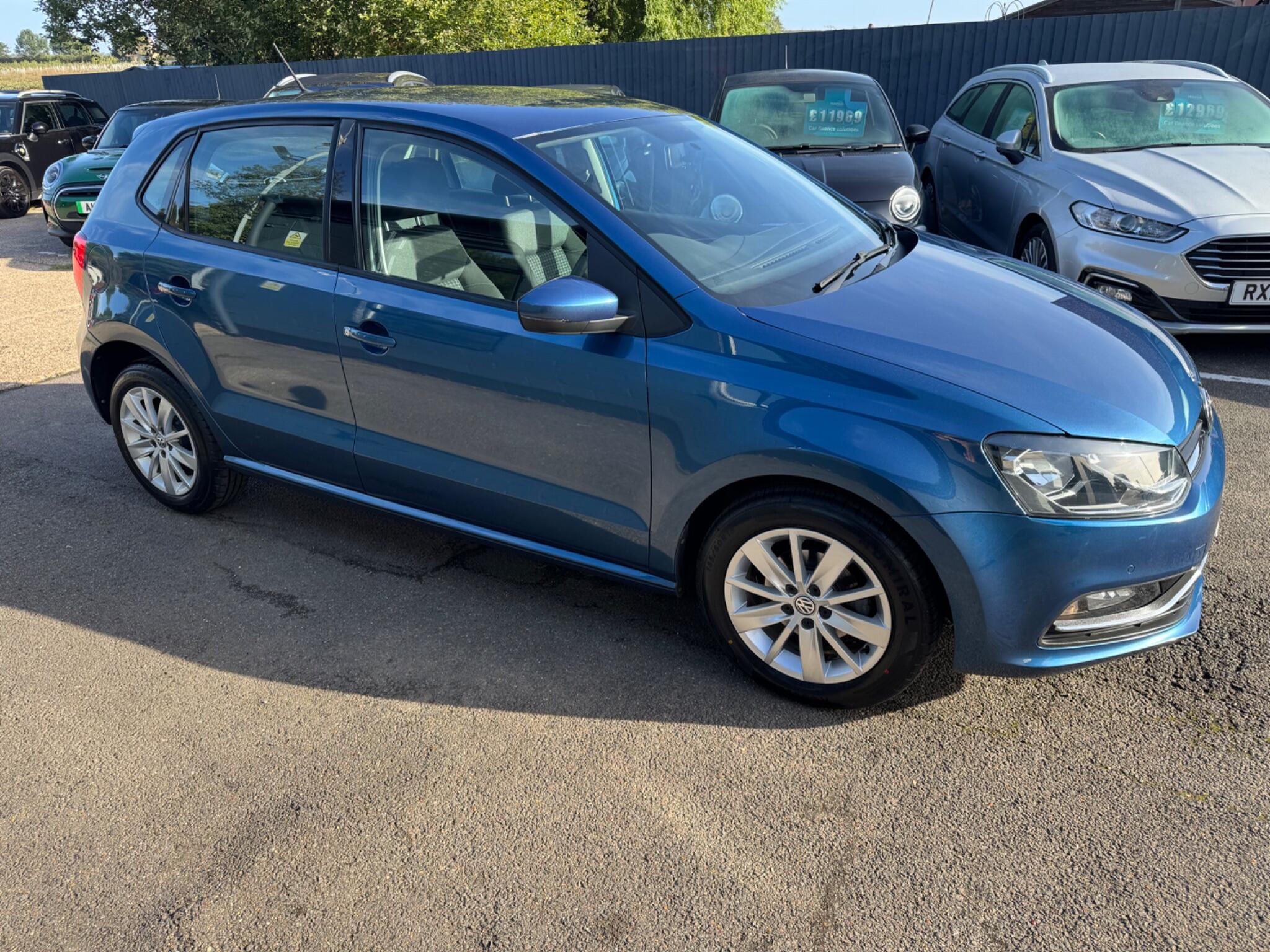 Volkswagen Polo view 7