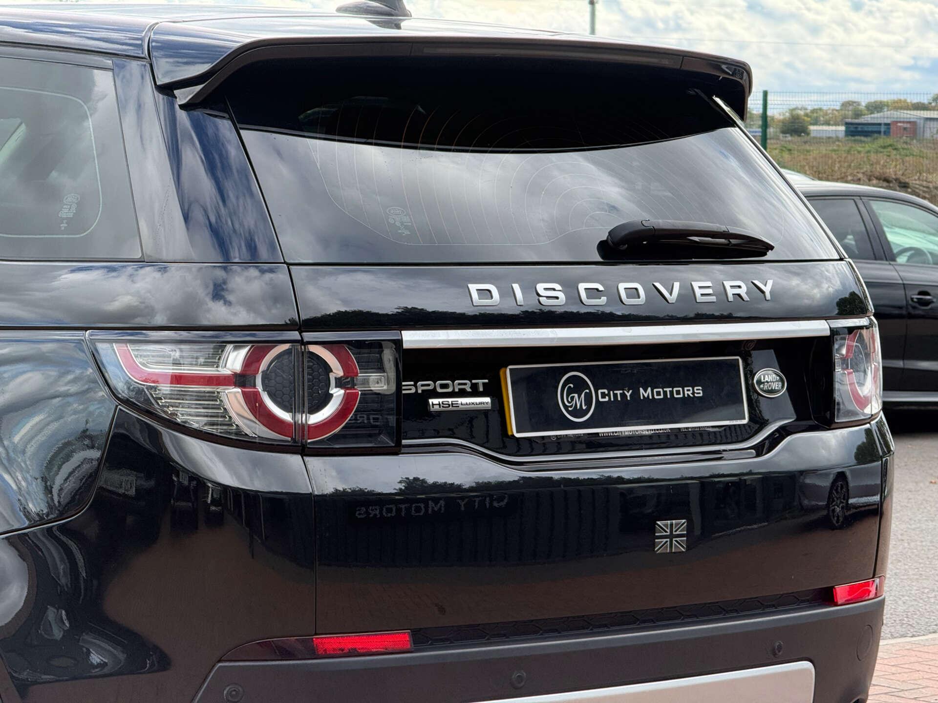 Land Rover Discovery Sport view 28