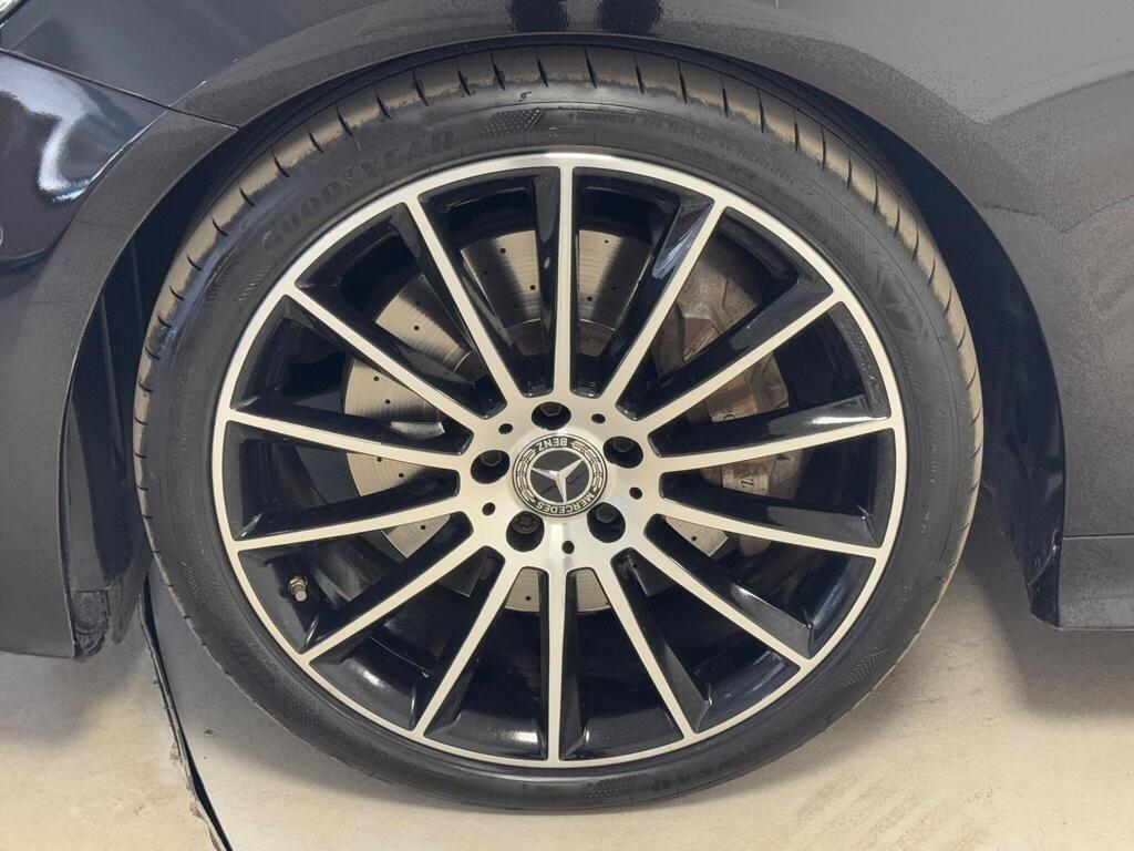Mercedes-Benz E-Class view 13