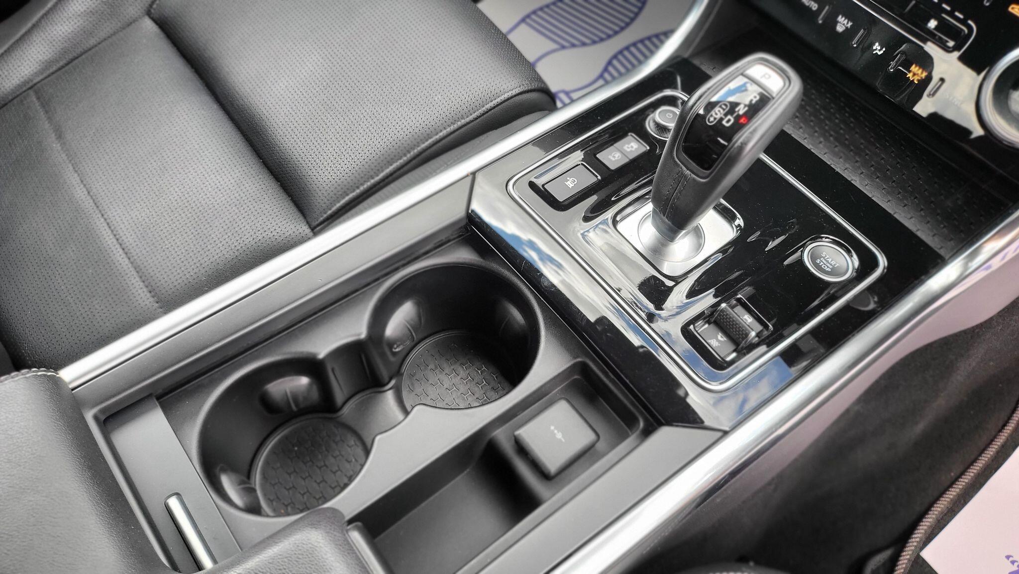 Jaguar Xe view 12