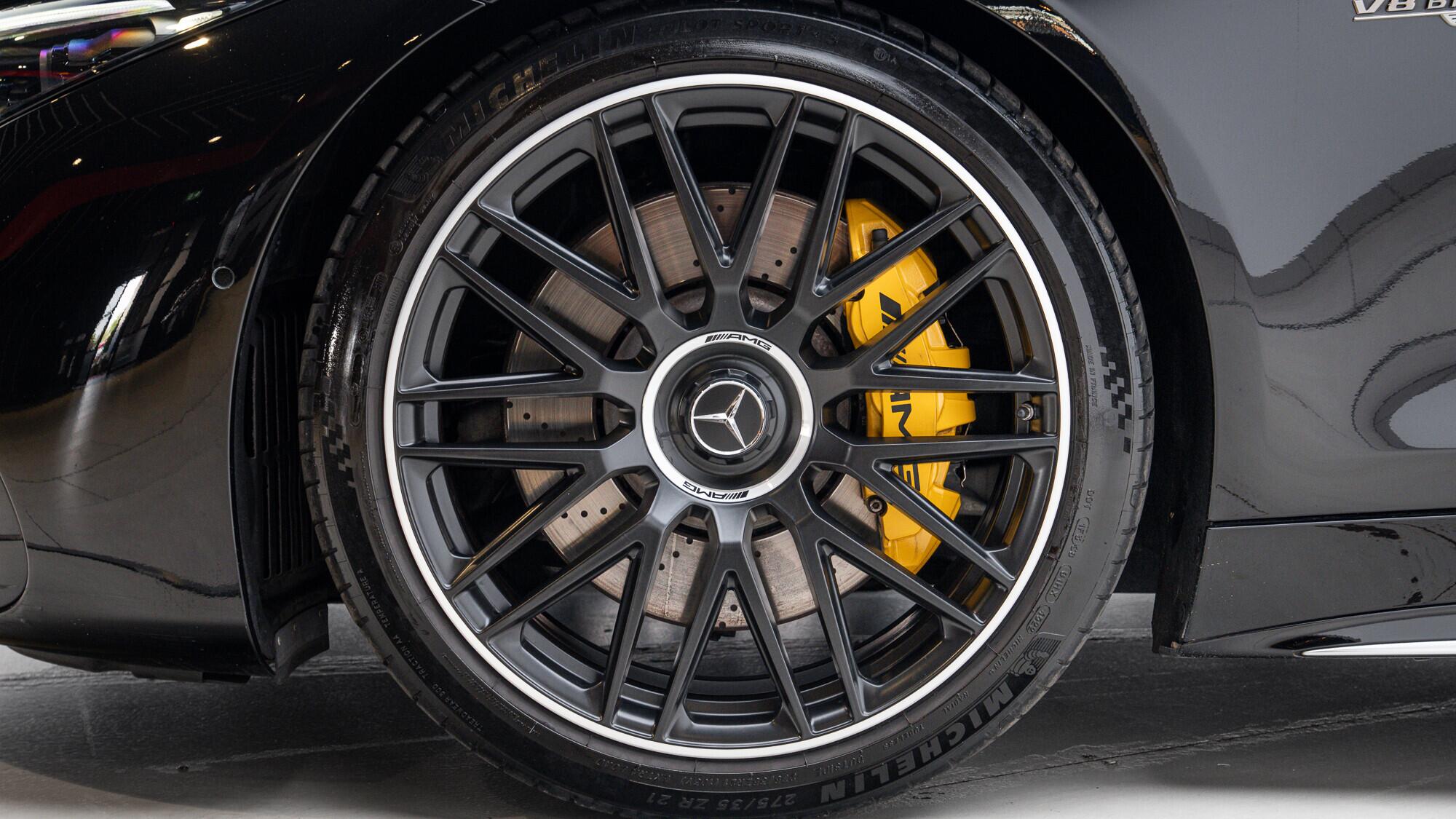 Mercedes-Benz SL view 12