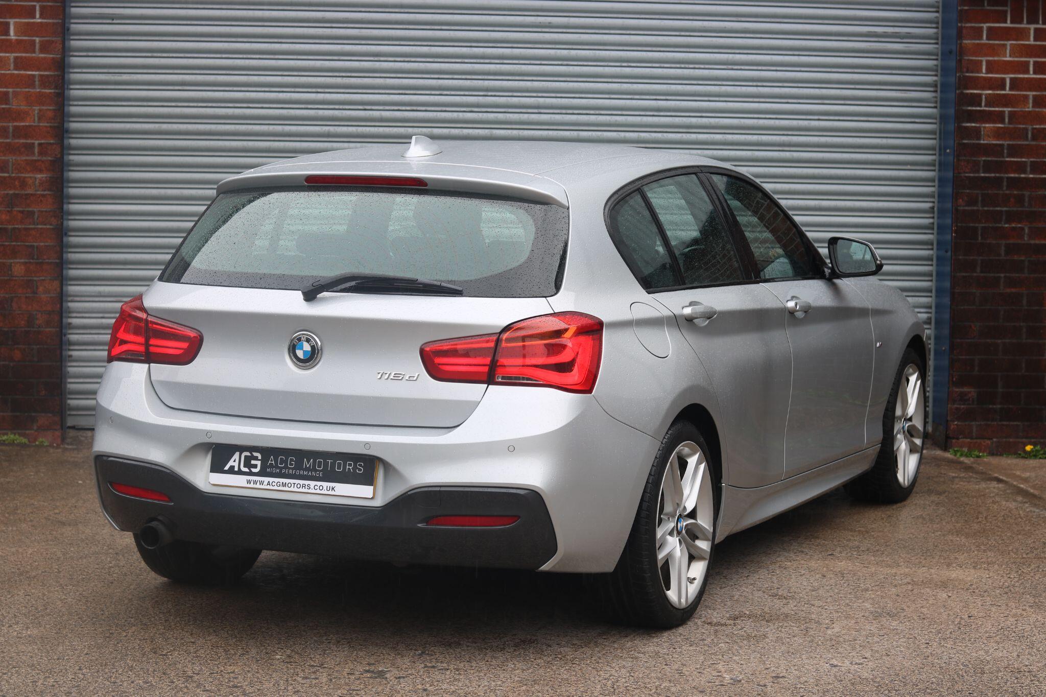 BMW 1 Series view 4